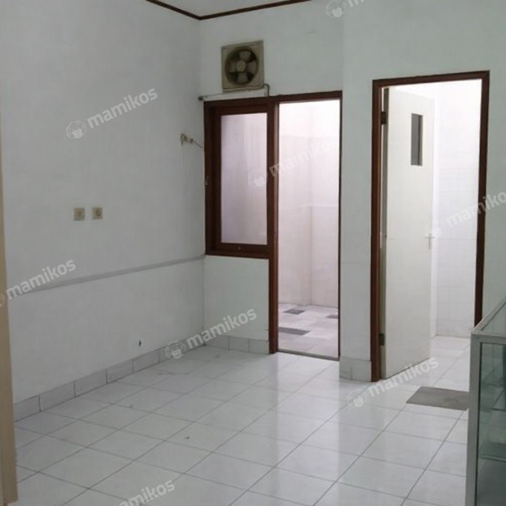 Rumah Sertifikat SHM 3 Kamar Tidur 3 Kamar Mandi Duri Kosambi Jakarta Barat - Photo 3