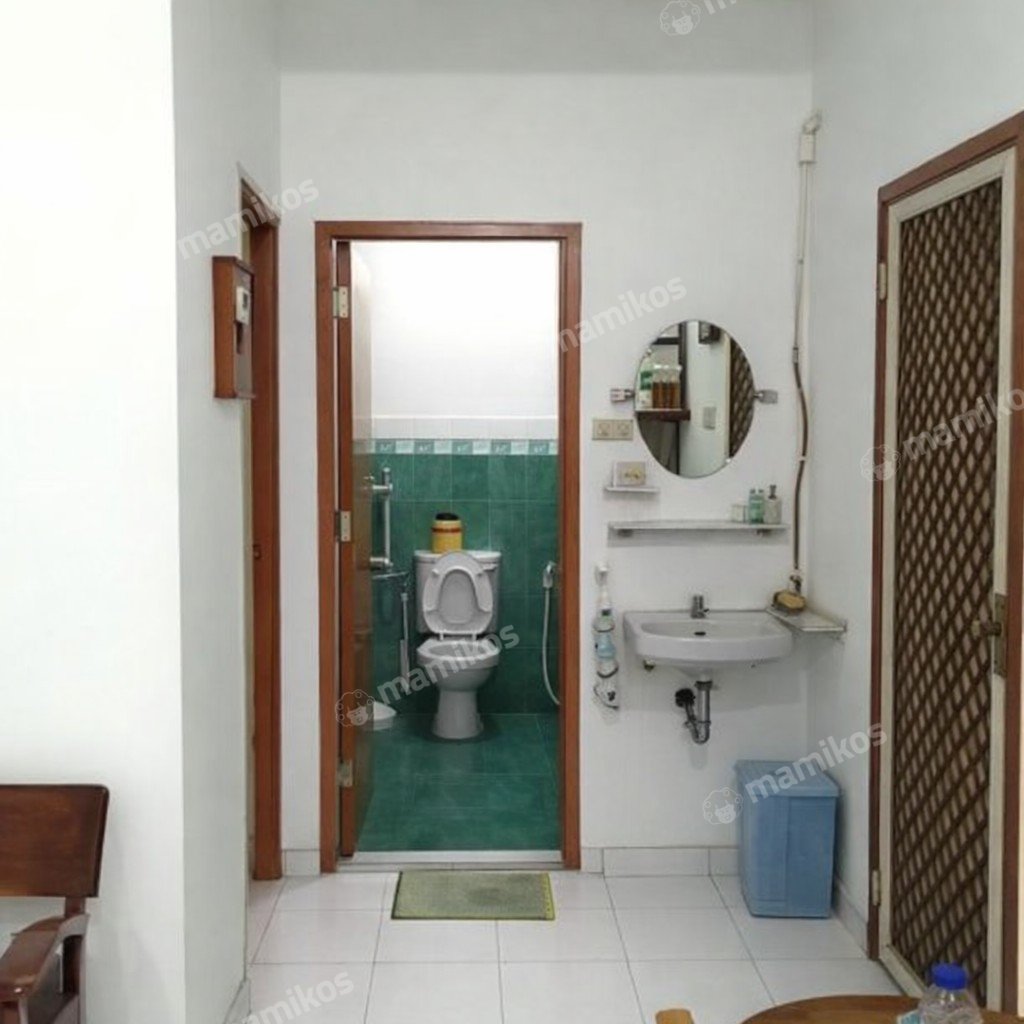 Rumah Sertifikat SHM 3 Kamar Tidur 3 Kamar Mandi Duri Kosambi Jakarta Barat - Photo 5