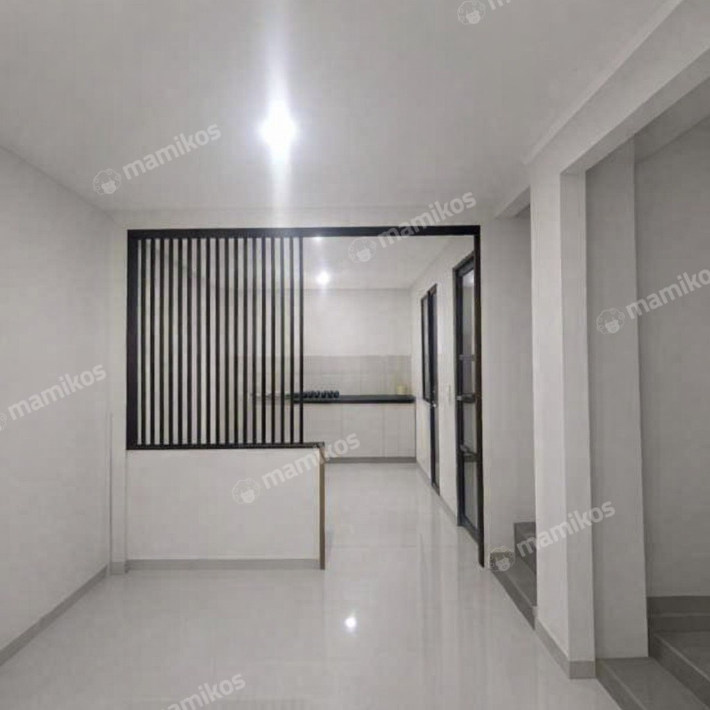 Rumah Sertifikat SHM 4 Kamar Tidur 4 Kamar Mandi Citra Grand Jakarta Timur - Photo 2
