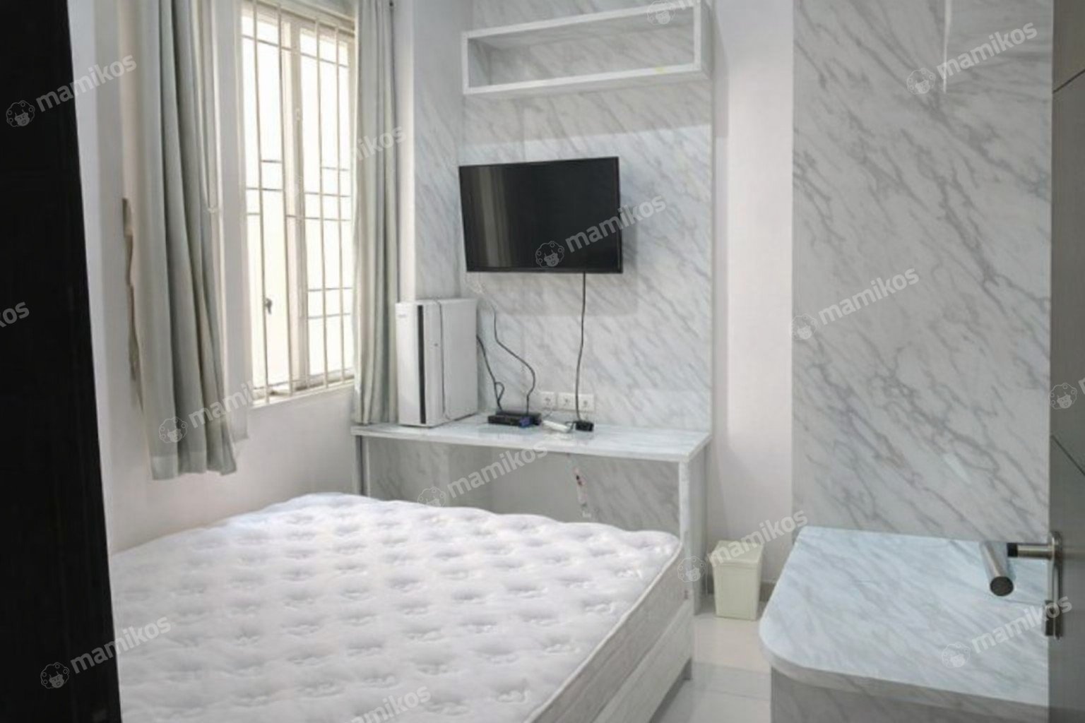 Rumah Sertifikat HGB 3 Kamar Tidur 3 Kamar Mandi Pantai Indah Kapuk Jakarta Utara