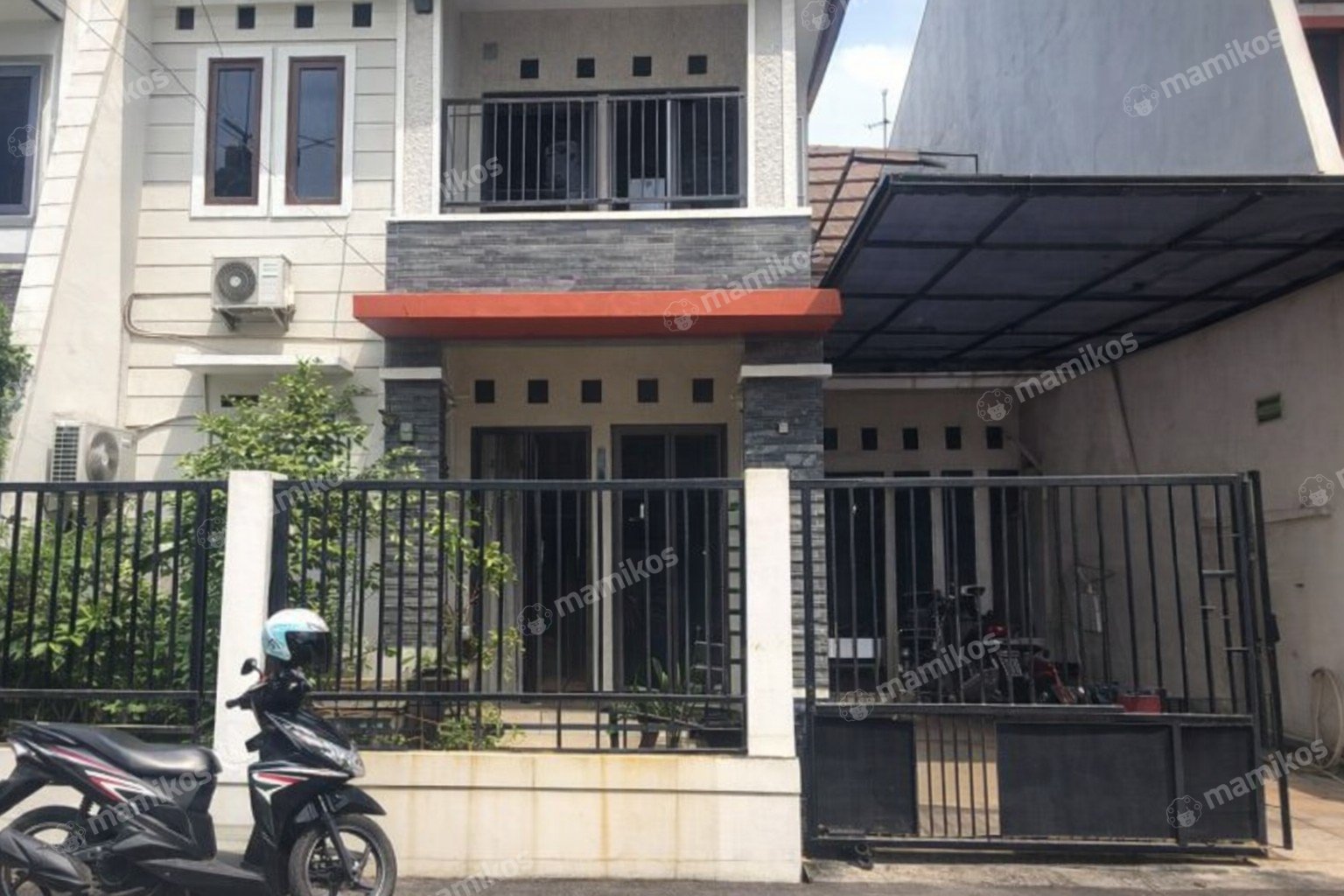 Rumah Sertifikat SHM 4 Kamar Tidur 3 Kamar Mandi Kalisari Jakarta Timur