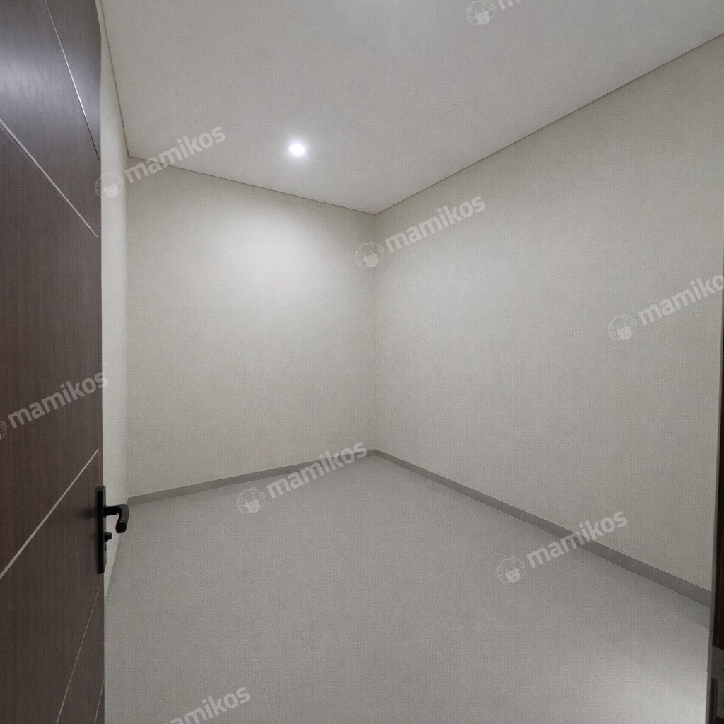 Rumah Sertifikat SHM 3 Kamar Tidur 4 Kamar Mandi Kav DKI Jakarta Barat - Photo 4