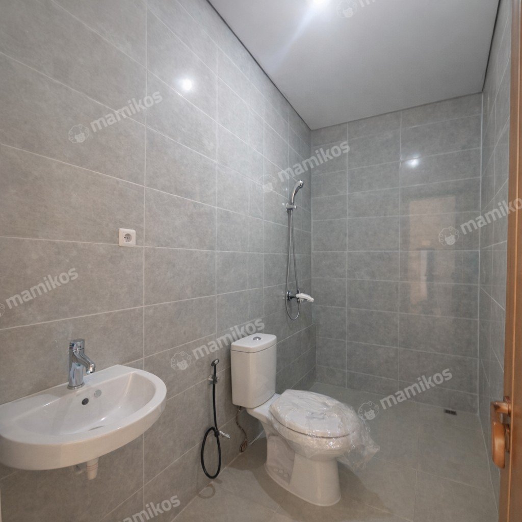 Rumah Sertifikat SHM 3 Kamar Tidur 4 Kamar Mandi Kav DKI Jakarta Barat - Photo 5