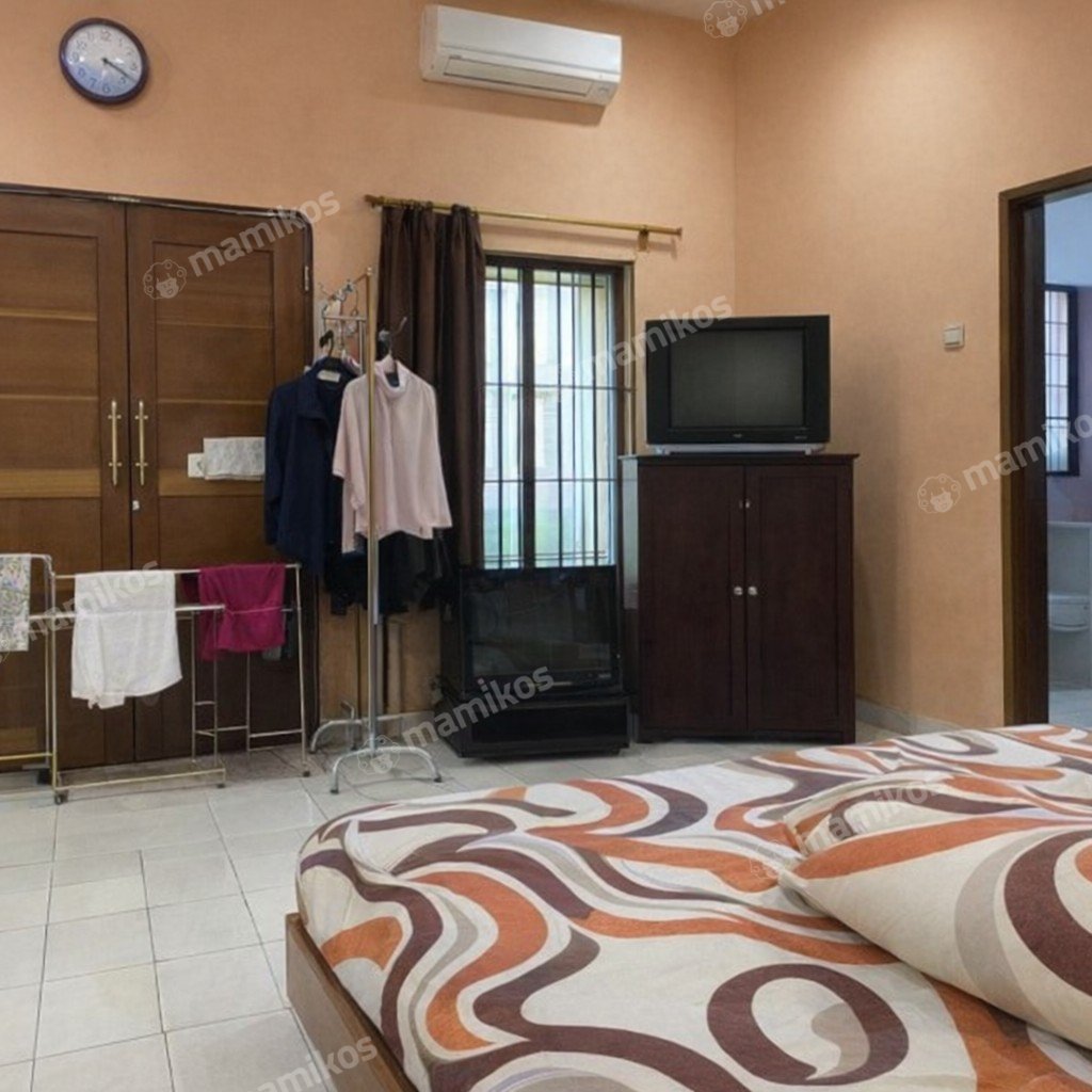 Rumah Sertifikat HGB 6 Kamar Tidur 6 Kamar Mandi Kramat Jati Jakarta Timur - Photo 5