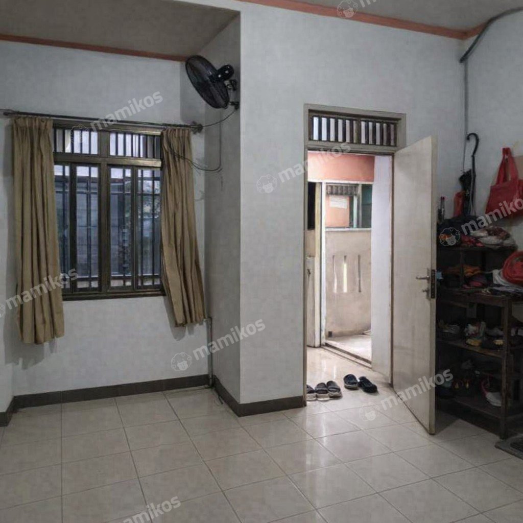 Rumah 4 Kamar Tidur 1 Kamar Mandi 1 Lantai Tamansari Jakarta Barat - Photo 3
