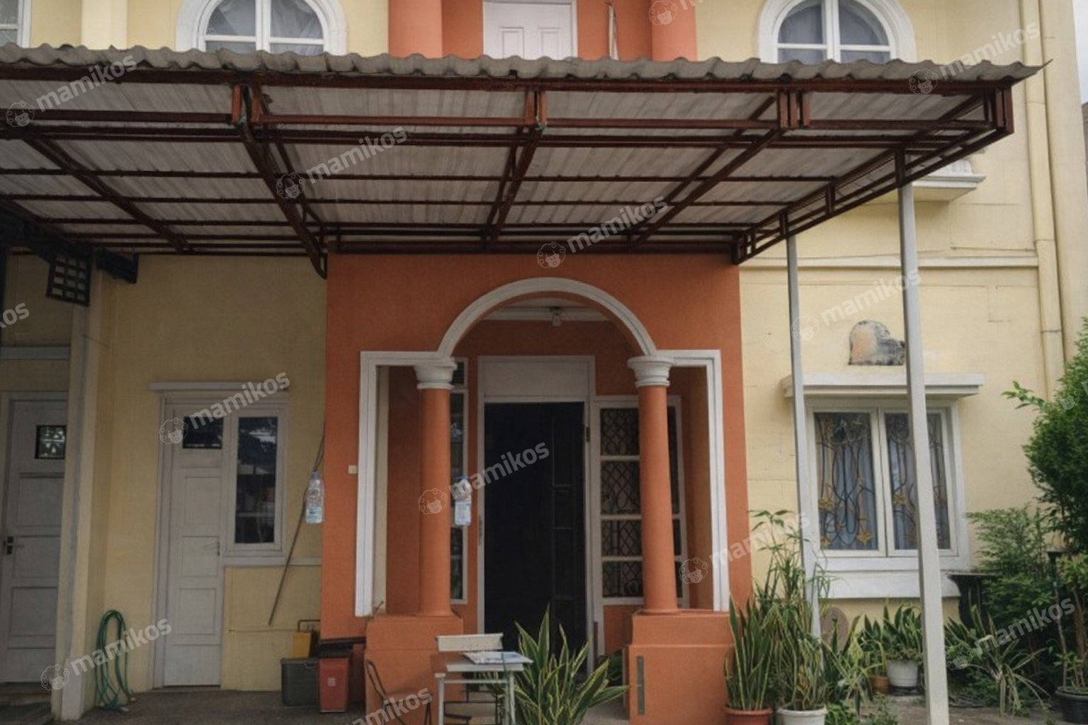Rumah Sertifikat SHM 3 Kamar Tidur 2 Kamar Mandi Raffles Hills Jakarta Timur
