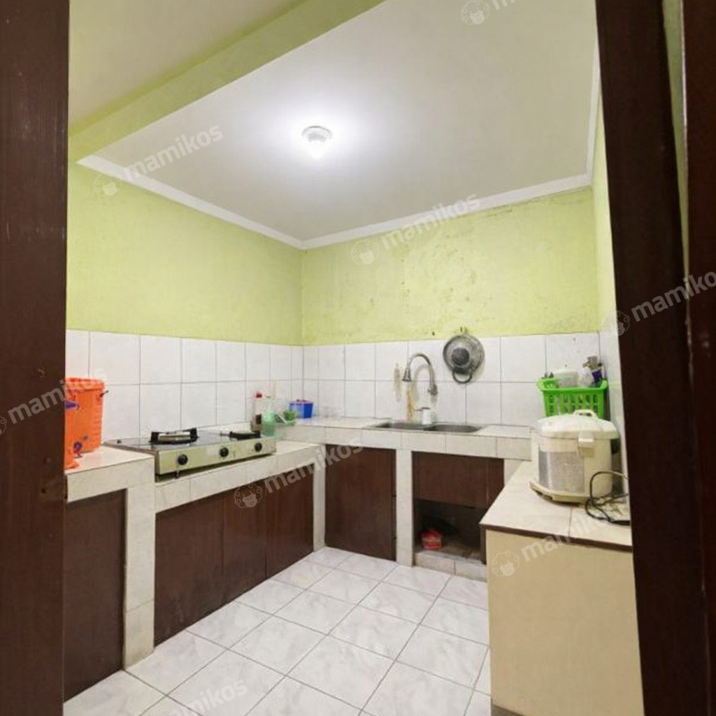 Rumah Sertifikat SHM 3 Kamar Tidur 2 Kamar Mandi Taman Ratu Jakarta Barat - Photo 5