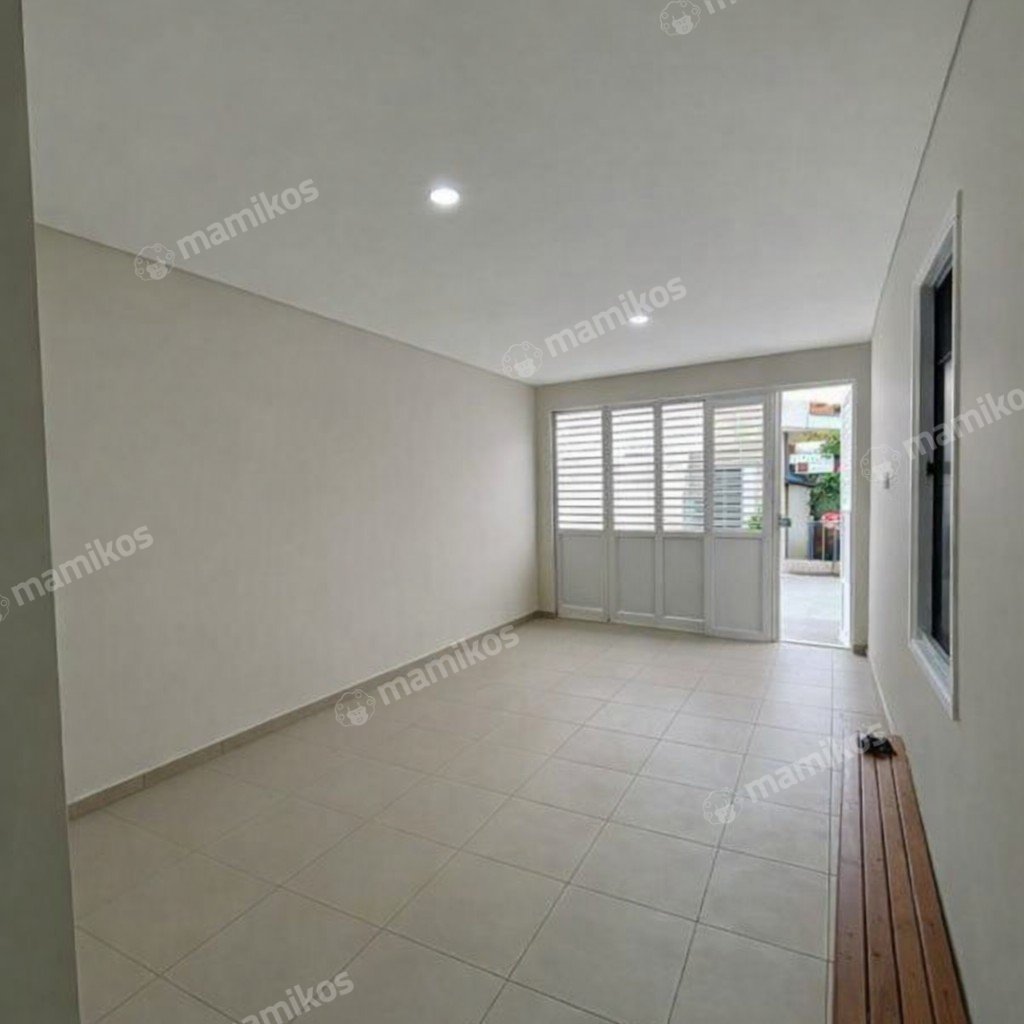 Rumah Sertifikat SHM 3 Kamar Tidur 3 Kamar Mandi Tomang Jakarta Barat - Photo 4