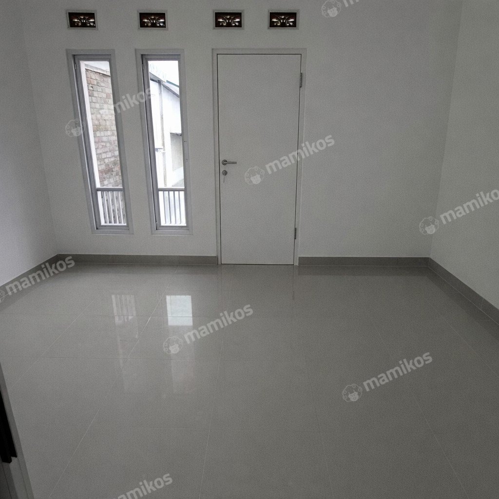 Rumah Sertifikat SHM 3 Kamar Tidur 3 Kamar Mandi Cilangkap Jakarta Timur - Photo 3