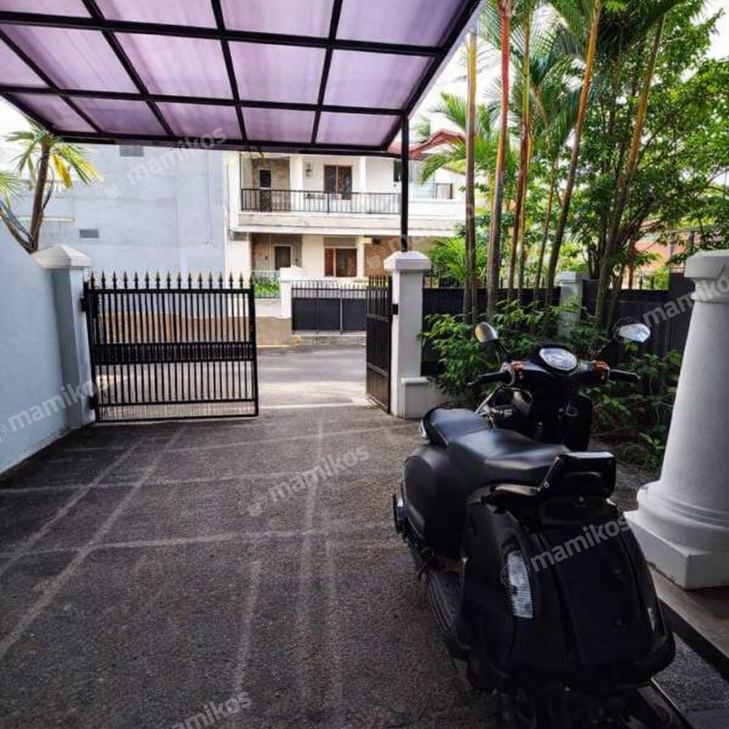 Rumah Sertifikat SHM 5 Kamar Tidur 3 Kamar Mandi Permata Buana Jakarta Barat - Photo 3