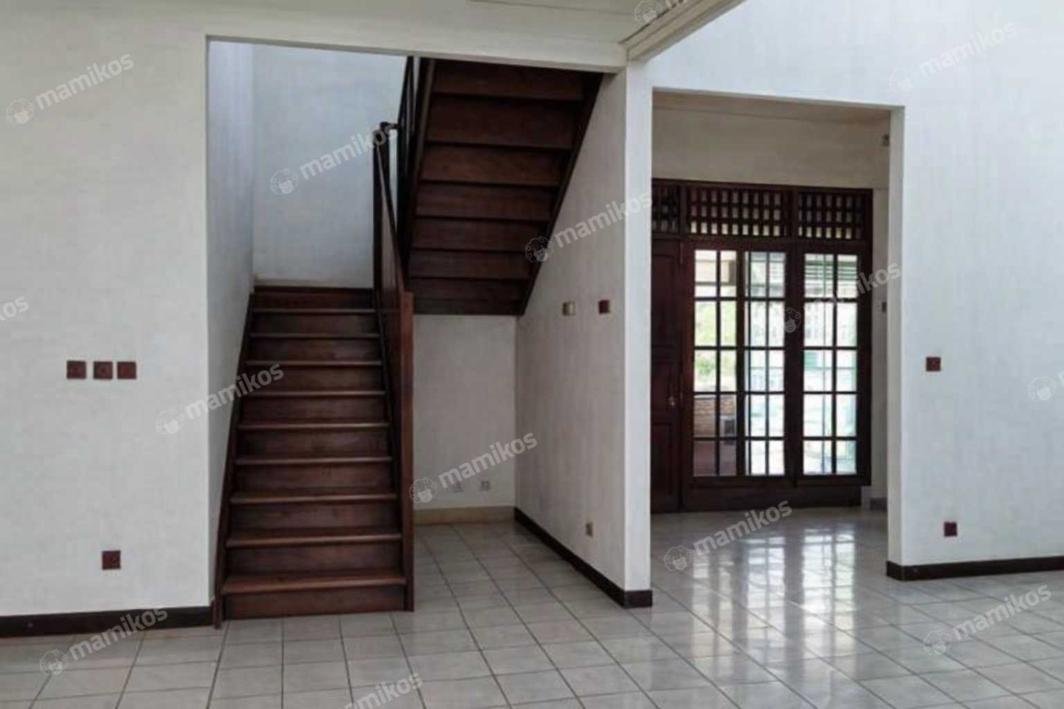 Rumah Sertifikat SHM 4 Kamar Tidur 2 Kamar Mandi Meruya Jakarta Barat - Photo 2