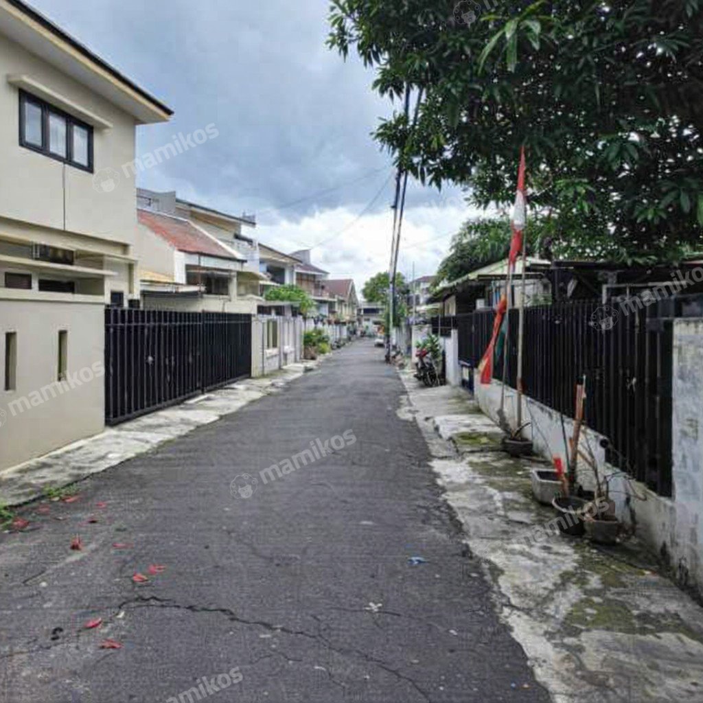 Rumah Sertifikat SHM 3 Kamar Tidur 2 Kamar Mandi Jati Padang Jakarta Selatan - Photo 2