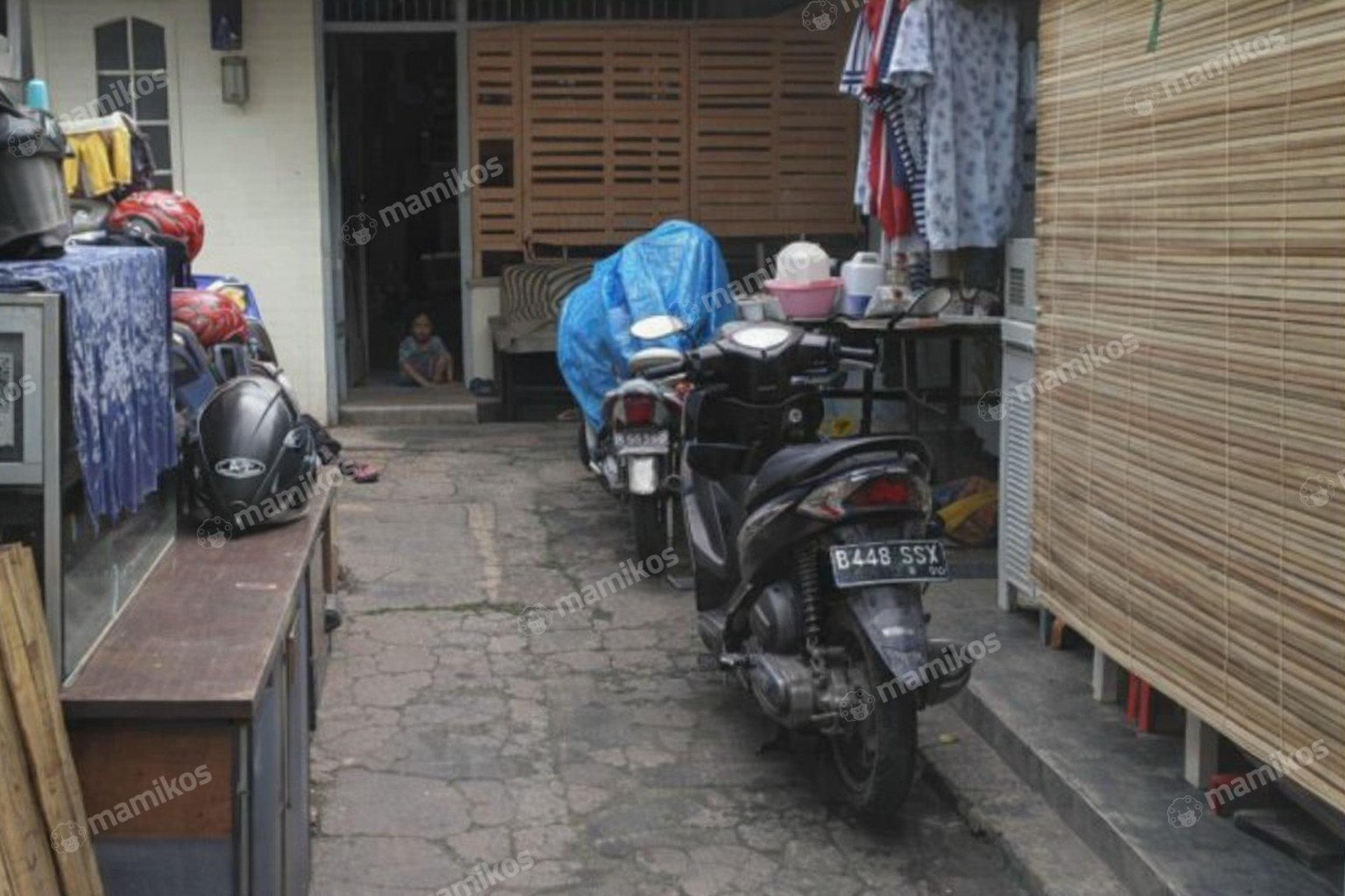 Rumah Sertifikat SHM 5 Kamar Tidur 2 Kamar Mandi Pejaten Jakarta Selatan