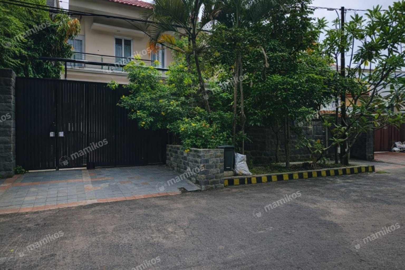 Rumah Sertifikat SHM 4 Kamar Tidur 4 Kamar Mandi Sunter Jakarta Utara