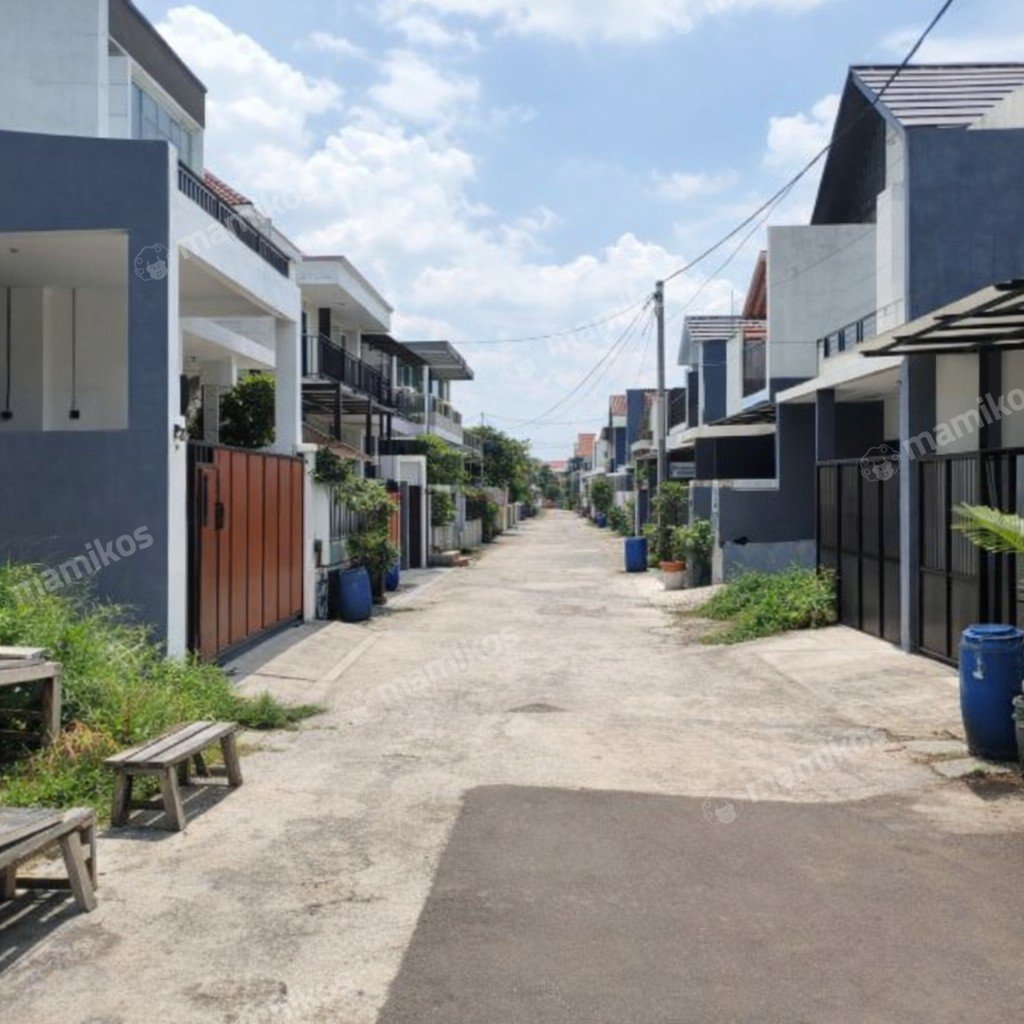 Rumah Sertifikat SHM 3 Kamar Tidur 3 Kamar Mandi Cijantung Jakarta Timur - Photo 3
