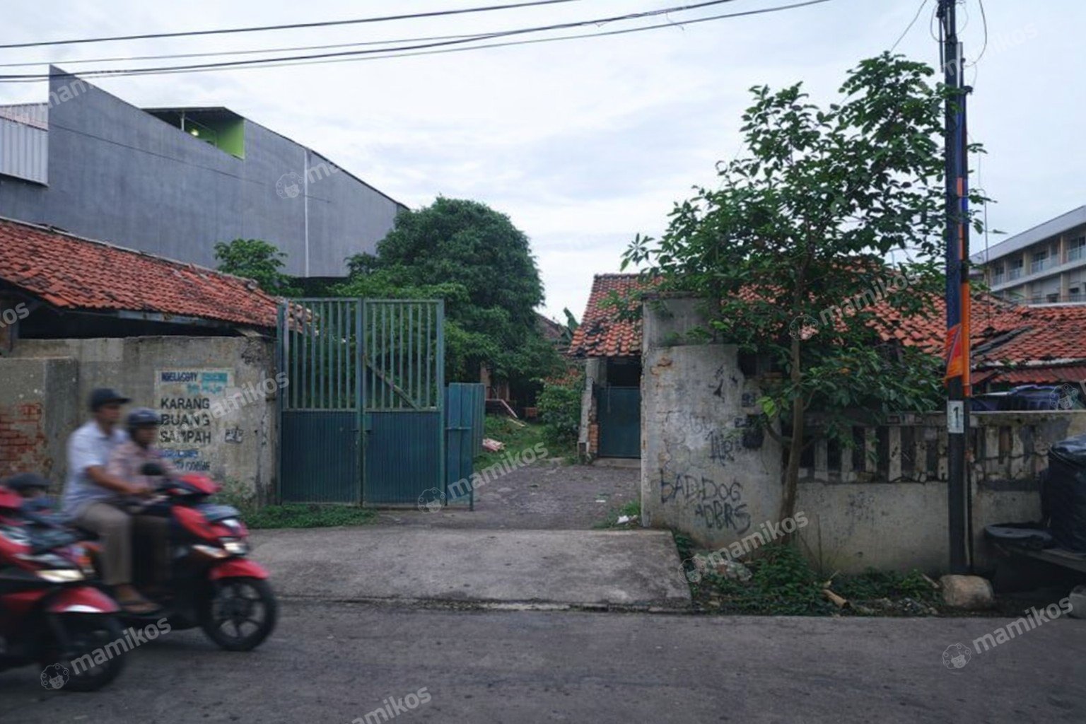 Rumah Sertifikat SHM 40 Kamar Tidur 40 Kamar Mandi Cengkareng Jakarta Barat