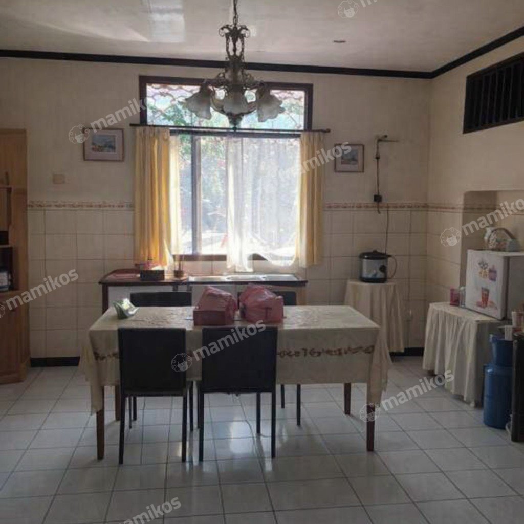Rumah Sertifikat SHM 6 Kamar Tidur 4 Kamar Mandi Srengseng Jakarta Barat - Photo 2