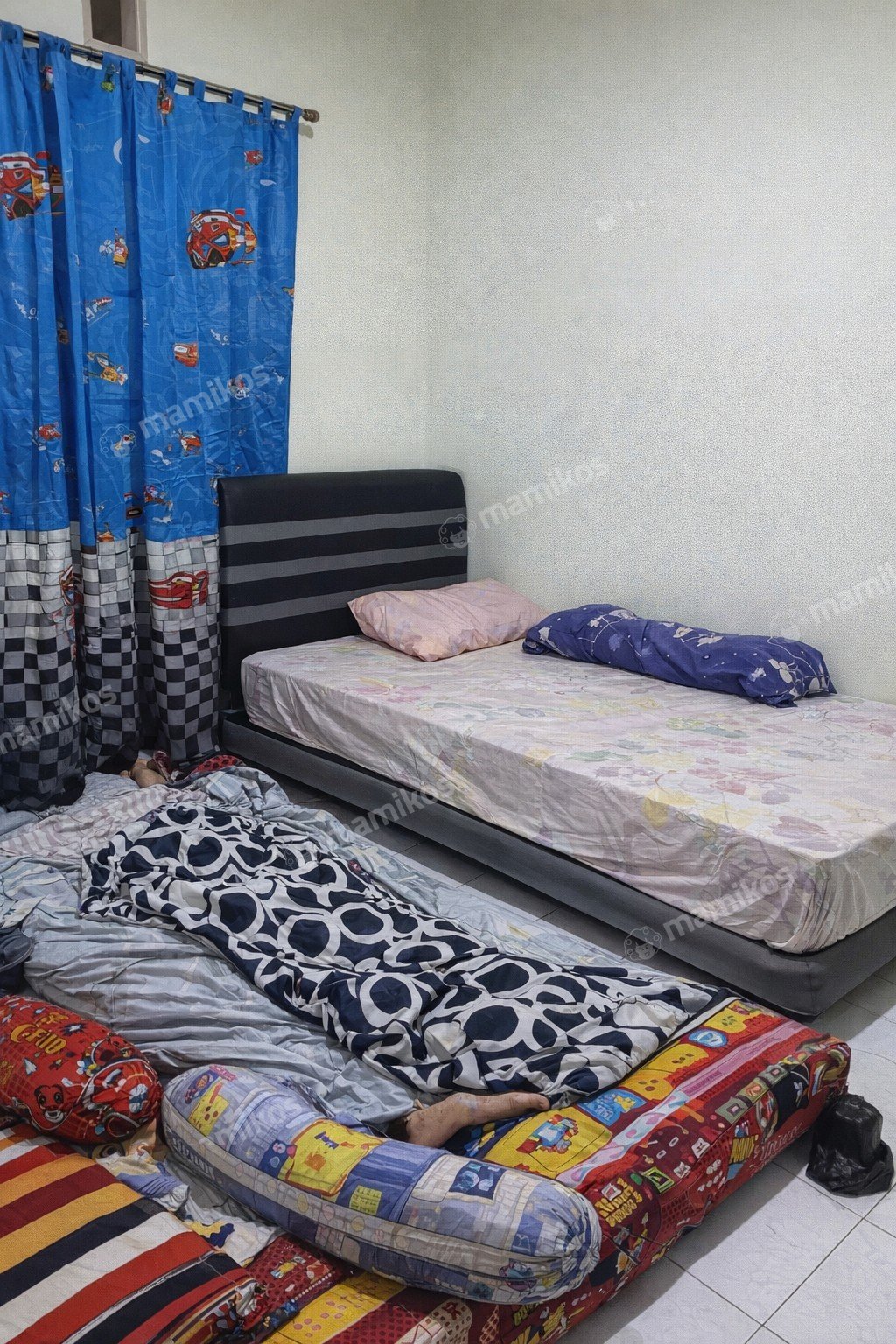 Rumah Sertifikat SHM 4 Kamar Tidur 3 Kamar Mandi Taman Ratu Jakarta Barat - Photo 5