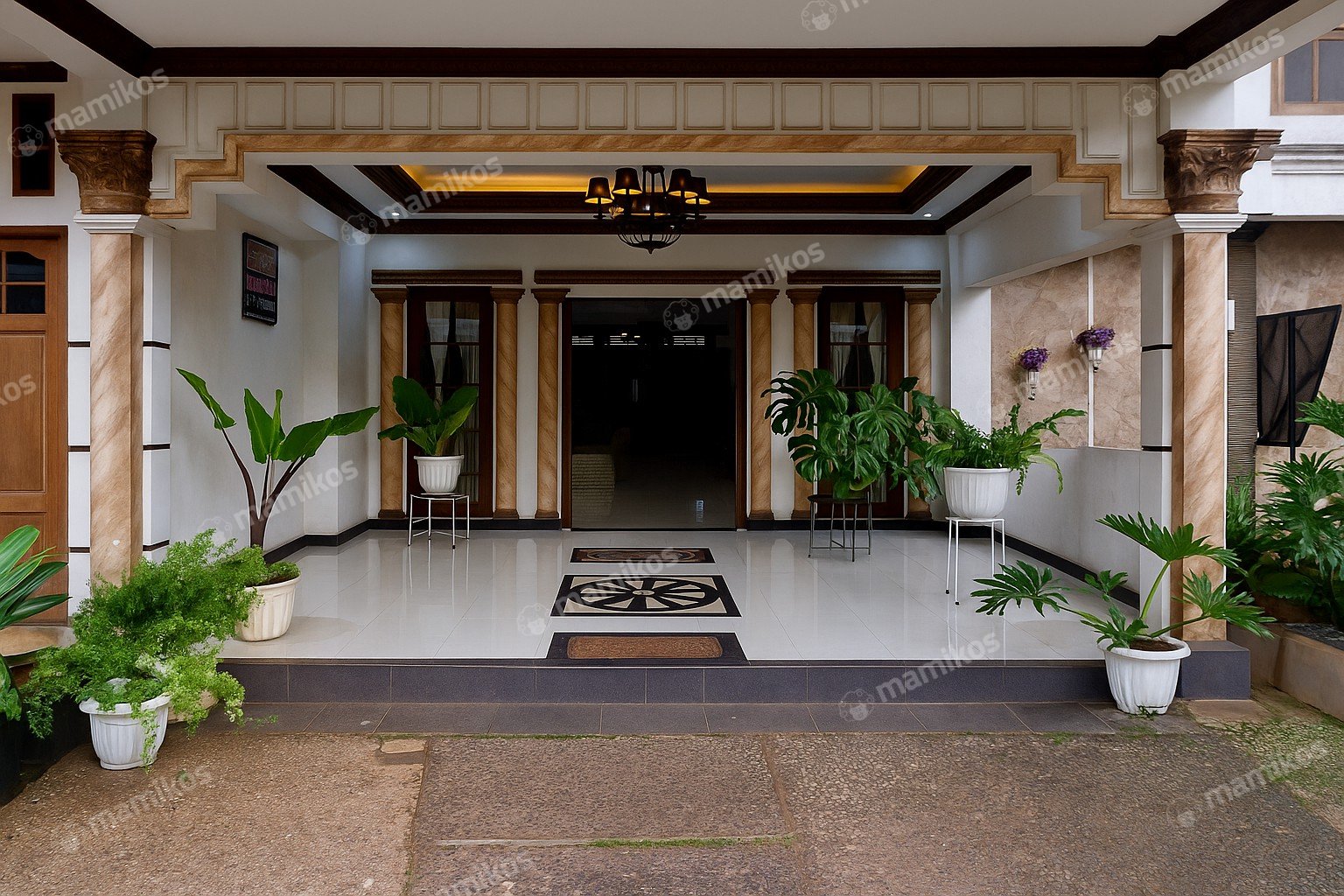 Rumah Sertifikat SHM 6 Kamar Tidur 5 Kamar Mandi Cibubur Jakarta Timur