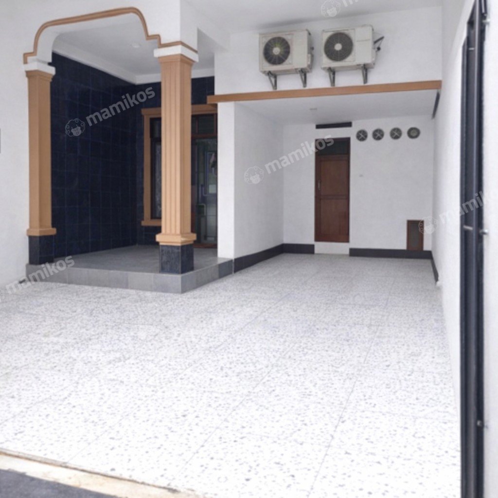 Rumah Sertifikat SHM 6 Kamar Tidur 4 Kamar Mandi Buaran Jakarta Timur - Photo 2