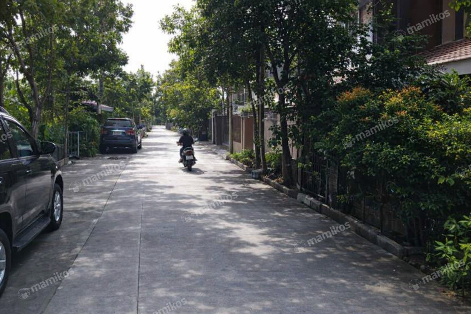 Rumah Sertifikat SHM 4 Kamar Tidur 4 Kamar Mandi Jelambar Jakarta Barat - Photo 2