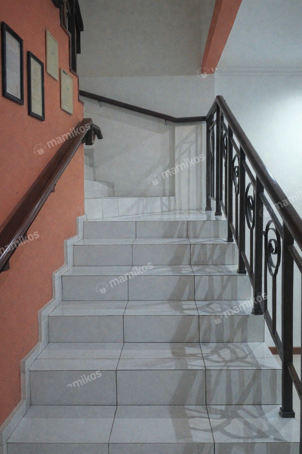 Rumah Sertifikat SHM 4 Kamar Tidur 3 Kamar Mandi Joglo Jakarta Barat - Photo 3