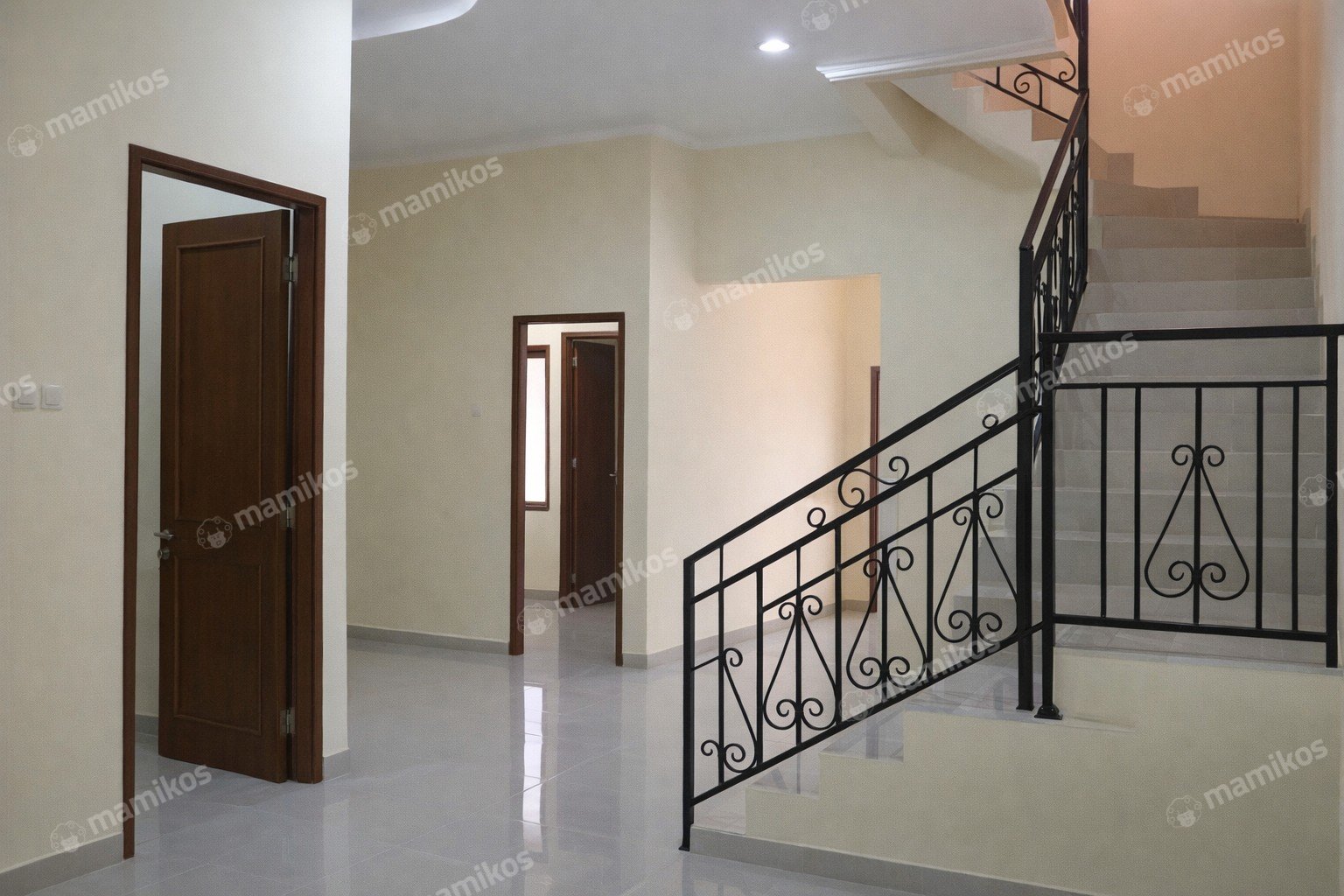 Rumah 4 Kamar Tidur 7 Kamar Mandi 2 Lantai Rawamangun Jakarta Timur