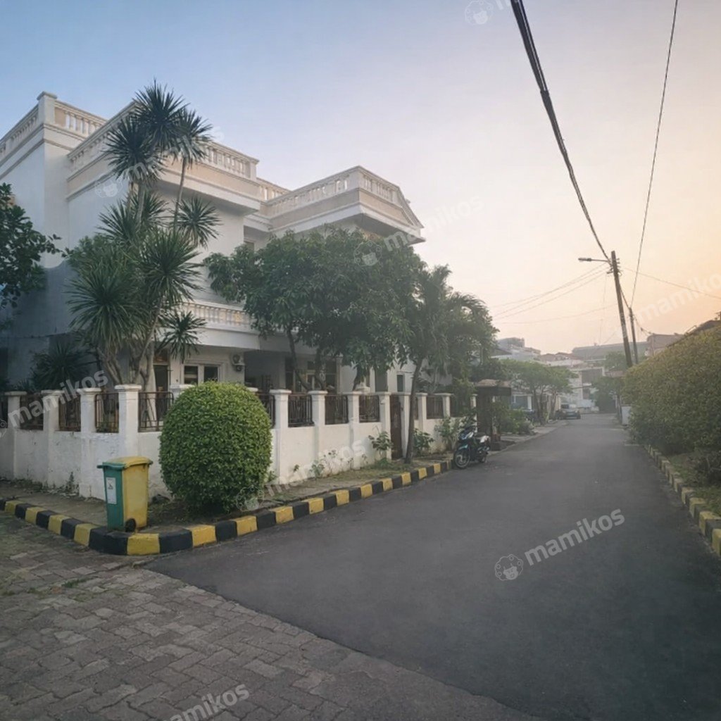 Rumah Sertifikat SHM 8 Kamar Tidur 7 Kamar Mandi Sunter Jakarta Utara - Photo 4