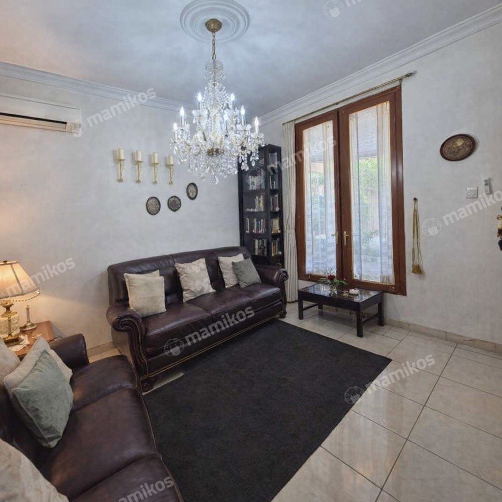 Rumah Sertifikat SHM 6 Kamar Tidur 6 Kamar Mandi Duren Sawit Jakarta Timur - Photo 3