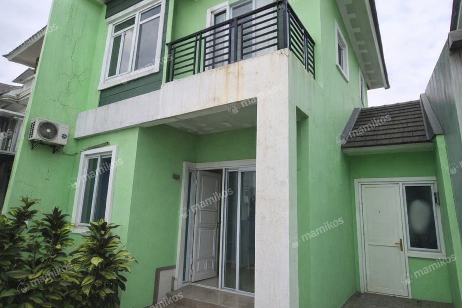 Rumah Sertifikat SHM 3 Kamar Tidur 2 Kamar Mandi Kota Wisata Jakarta Timur