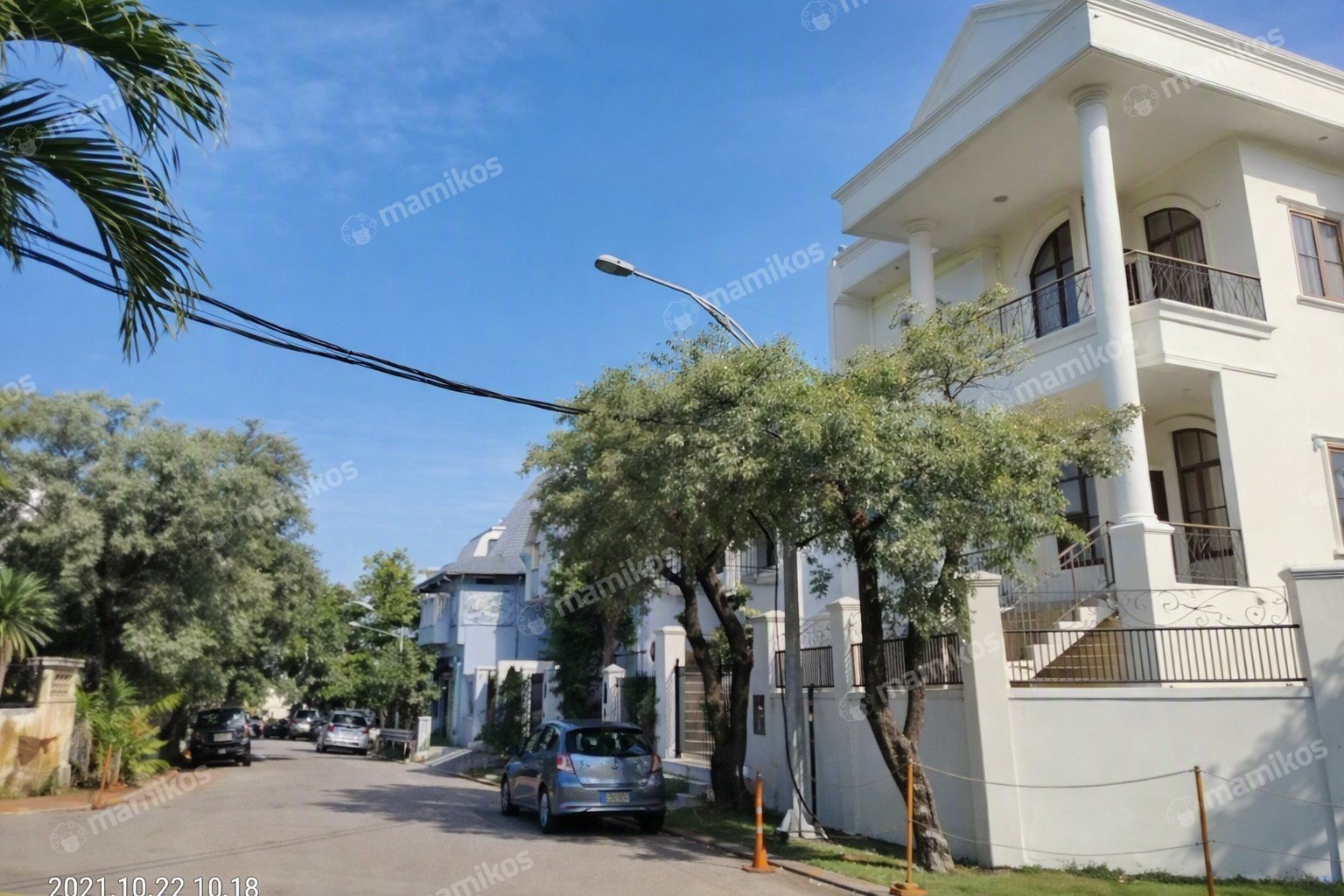 Rumah Sertifikat SHM 5 Kamar Tidur 3 Kamar Mandi Pantai Indah Kapuk Jakarta Utara - Photo 3
