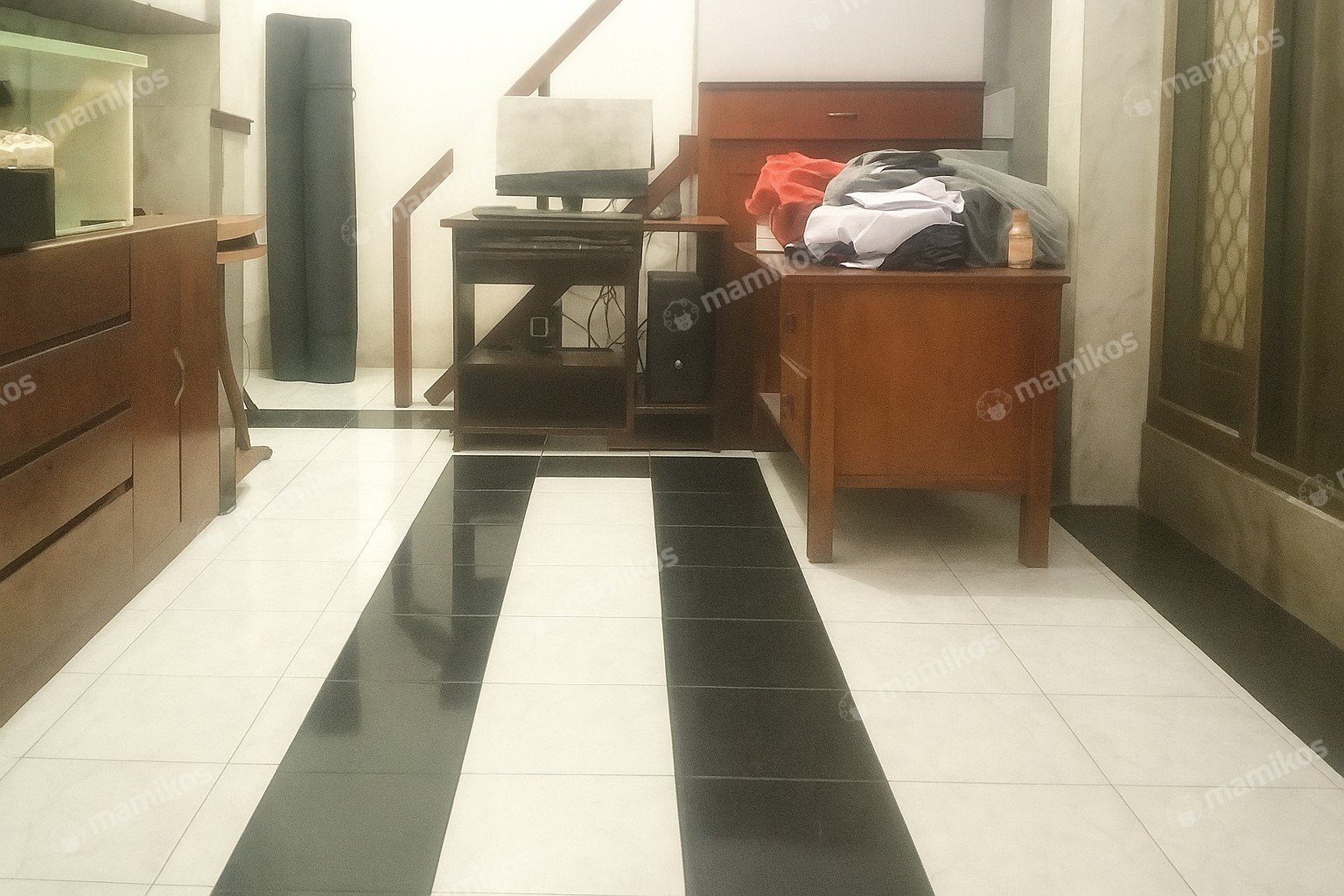 Rumah Sertifikat SHM 2 Kamar Tidur 1 Kamar Mandi Puri Indah Jakarta Barat