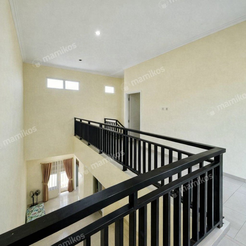Rumah Sertifikat SHM 2 Kamar Tidur 2 Kamar Mandi Cibubur Jakarta Timur - Photo 5