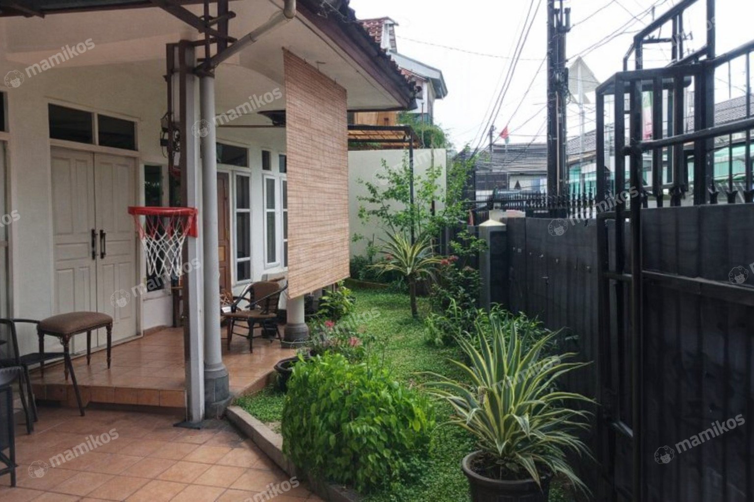 Rumah Sertifikat SHM 7 Kamar Tidur 3 Kamar Mandi Mampang Prapatan Jakarta Selatan