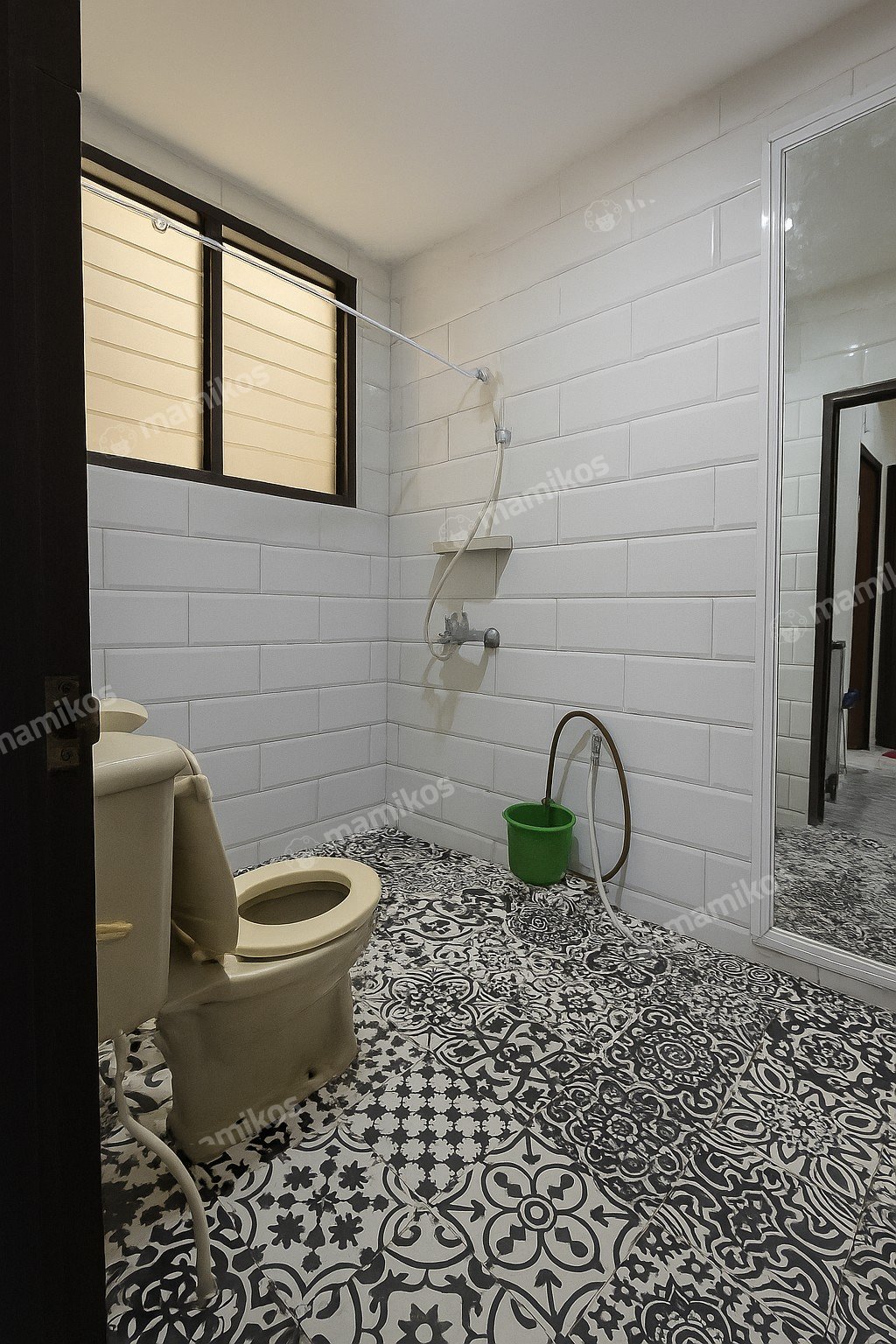 Rumah Sertifikat SHM 5 Kamar Tidur 2 Kamar Mandi Intercon Jakarta Barat - Photo 5