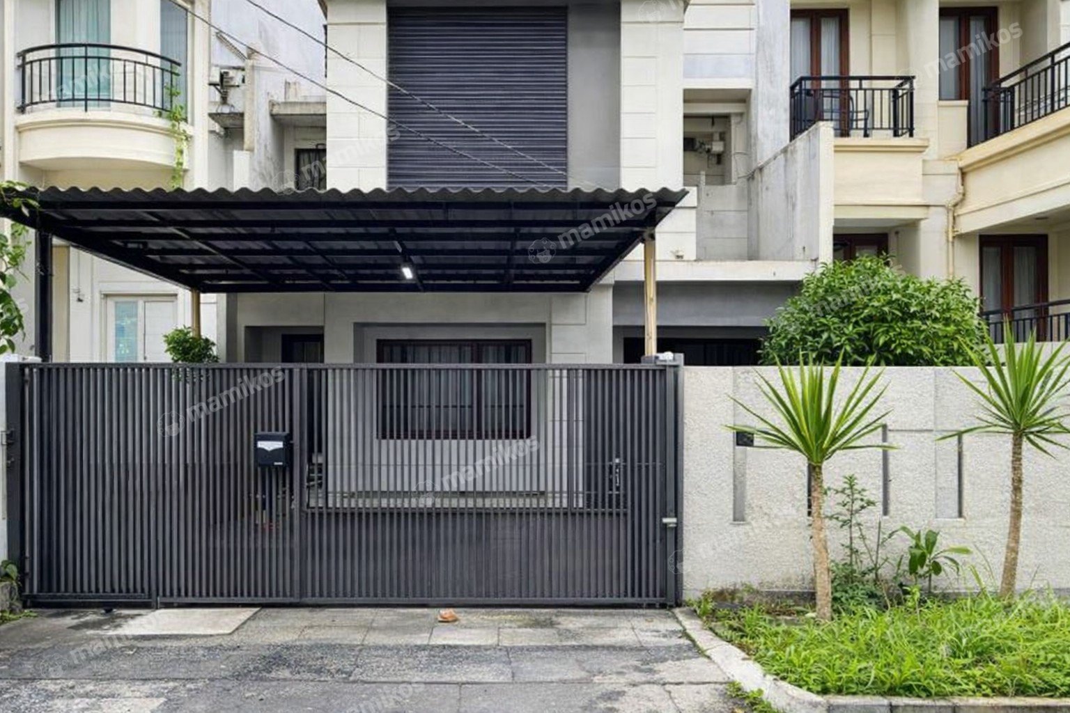 Rumah Sertifikat SHM 4 Kamar Tidur 4 Kamar Mandi Pondok Indah Jakarta Selatan