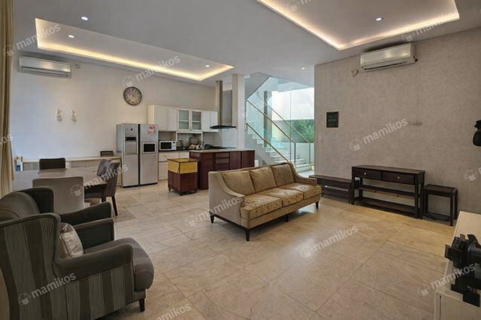 Rumah Sertifikat SHM 4 Kamar Tidur 4 Kamar Mandi Pantai Indah Kapuk Jakarta Utara