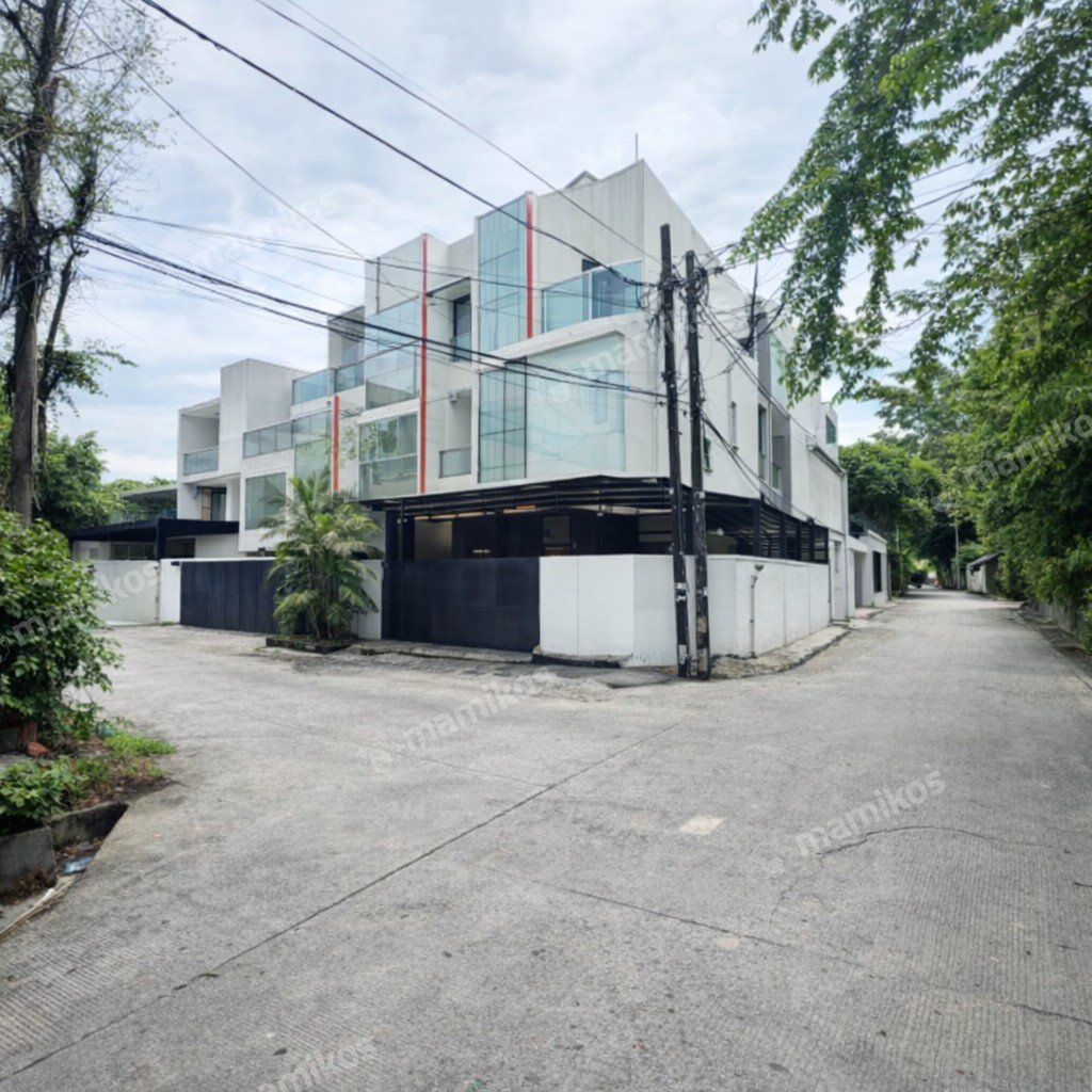 Rumah Sertifikat SHM 3 Kamar Tidur 3 Kamar Mandi Green Ville Jakarta Barat - Photo 3