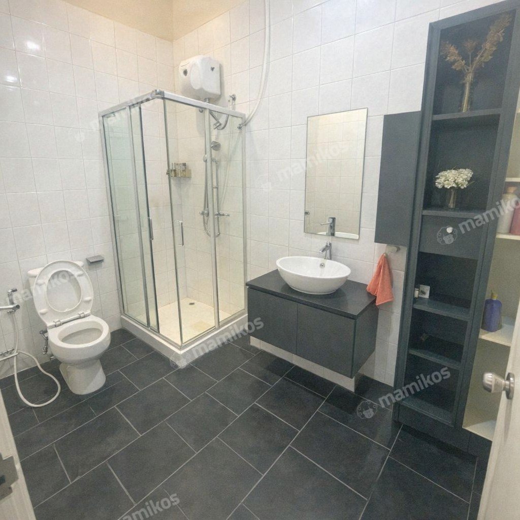 Rumah Sertifikat SHM 4 Kamar Tidur 3 Kamar Mandi Tomang Jakarta Barat - Photo 5