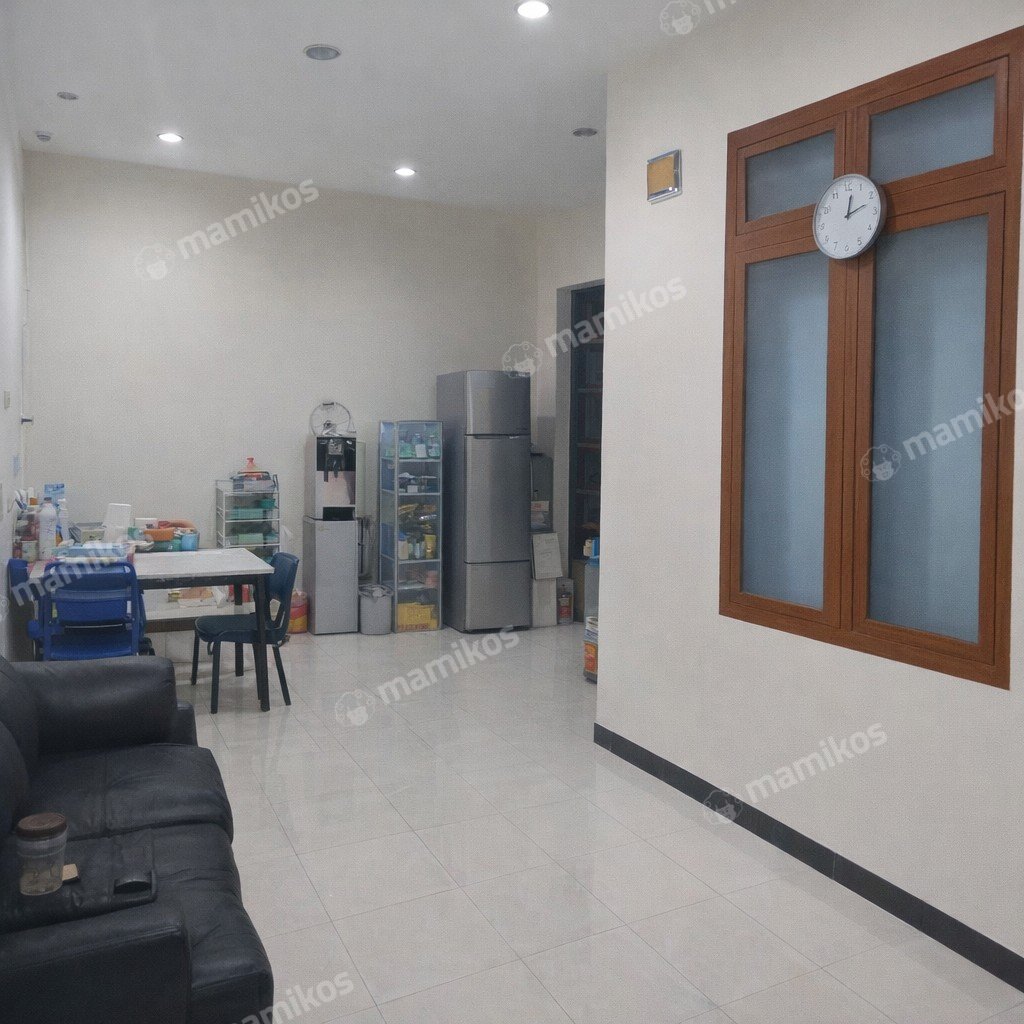 Rumah Sertifikat SHM 3 Kamar Tidur 2 Kamar Mandi Taman Surya Jakarta Barat - Photo 5