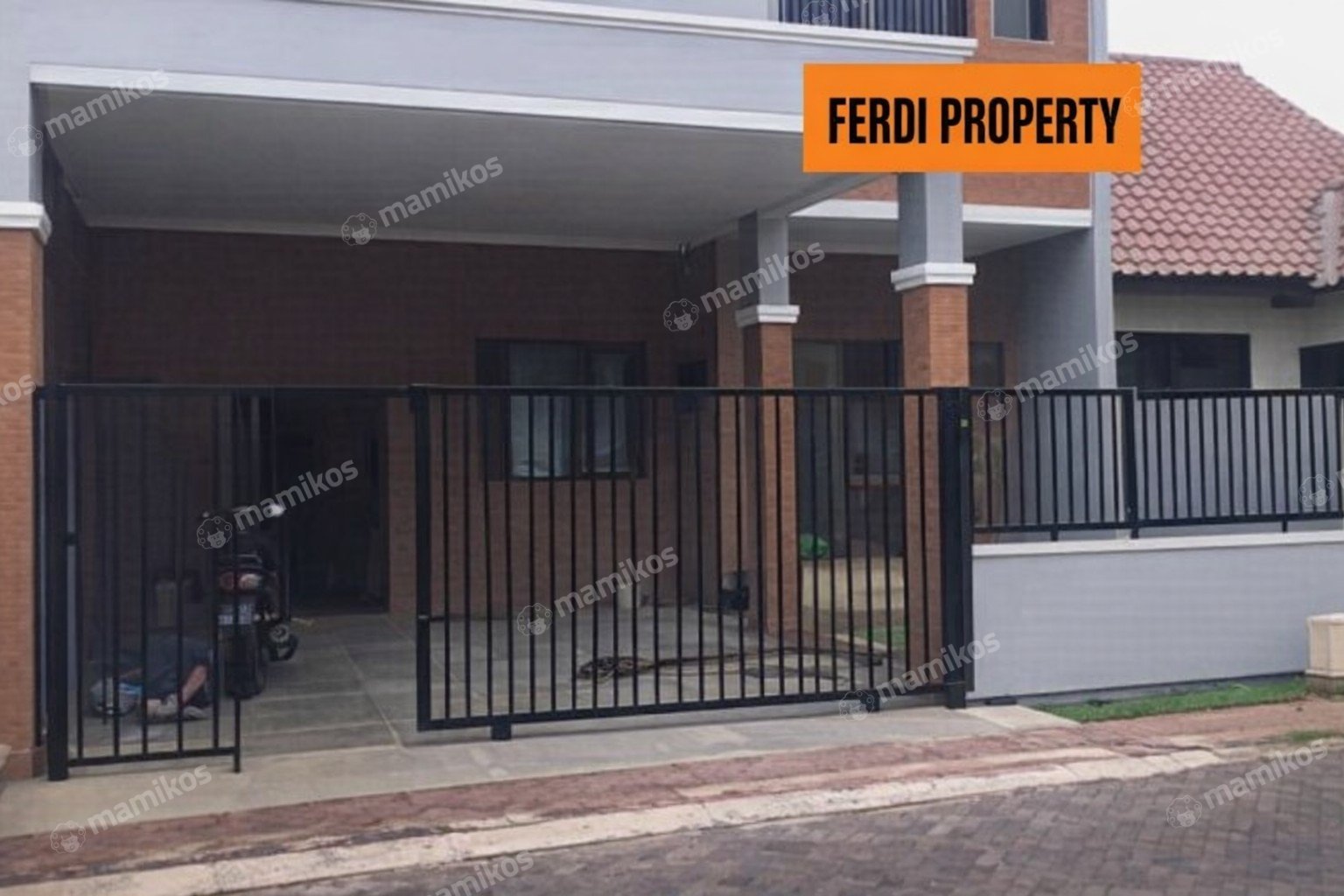 Rumah Sertifikat SHM 5 Kamar Tidur 4 Kamar Mandi Raffles Hills Jakarta Timur