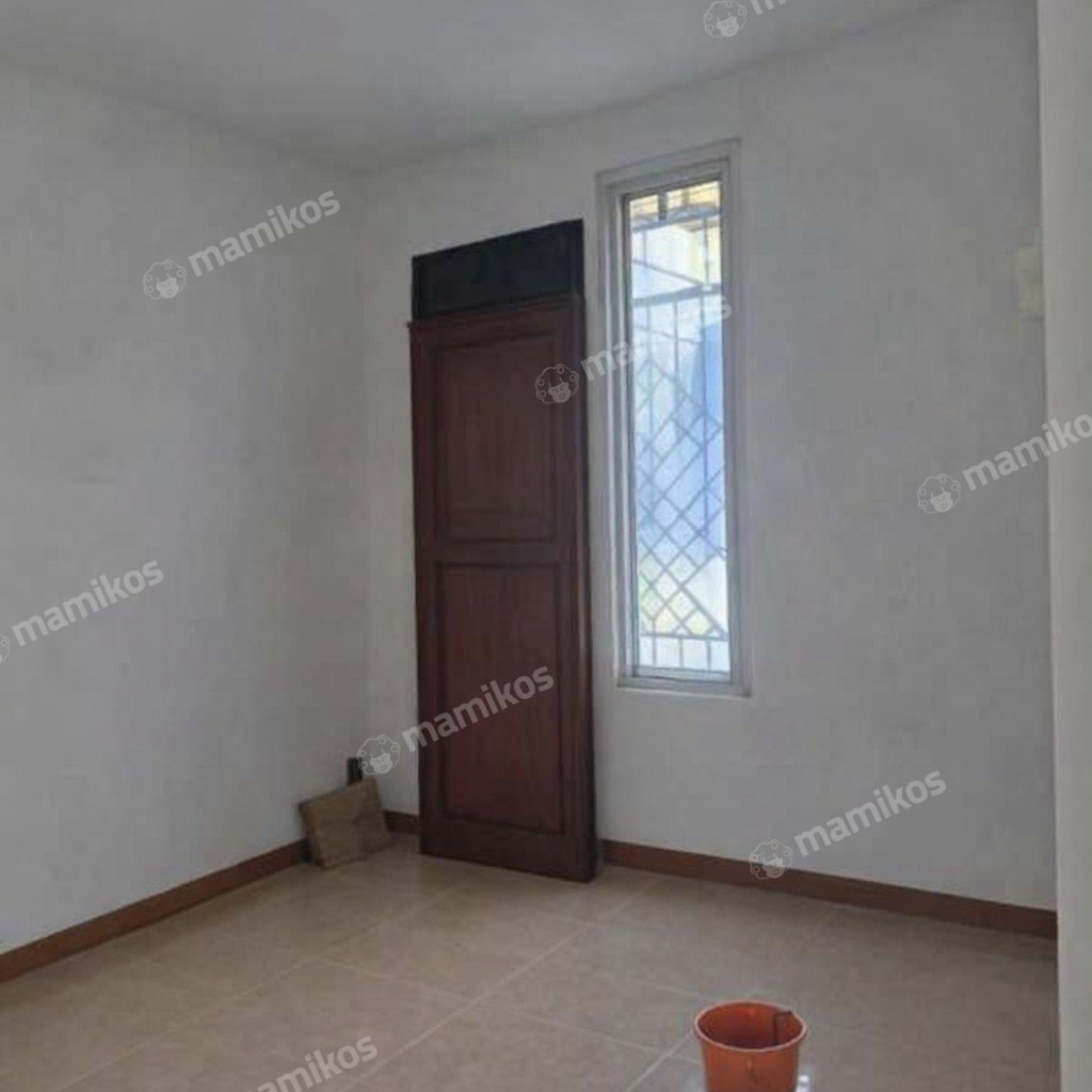 Rumah Sertifikat SHM 4 Kamar Tidur 2 Kamar Mandi Pegadungan Jakarta Barat - Photo 5