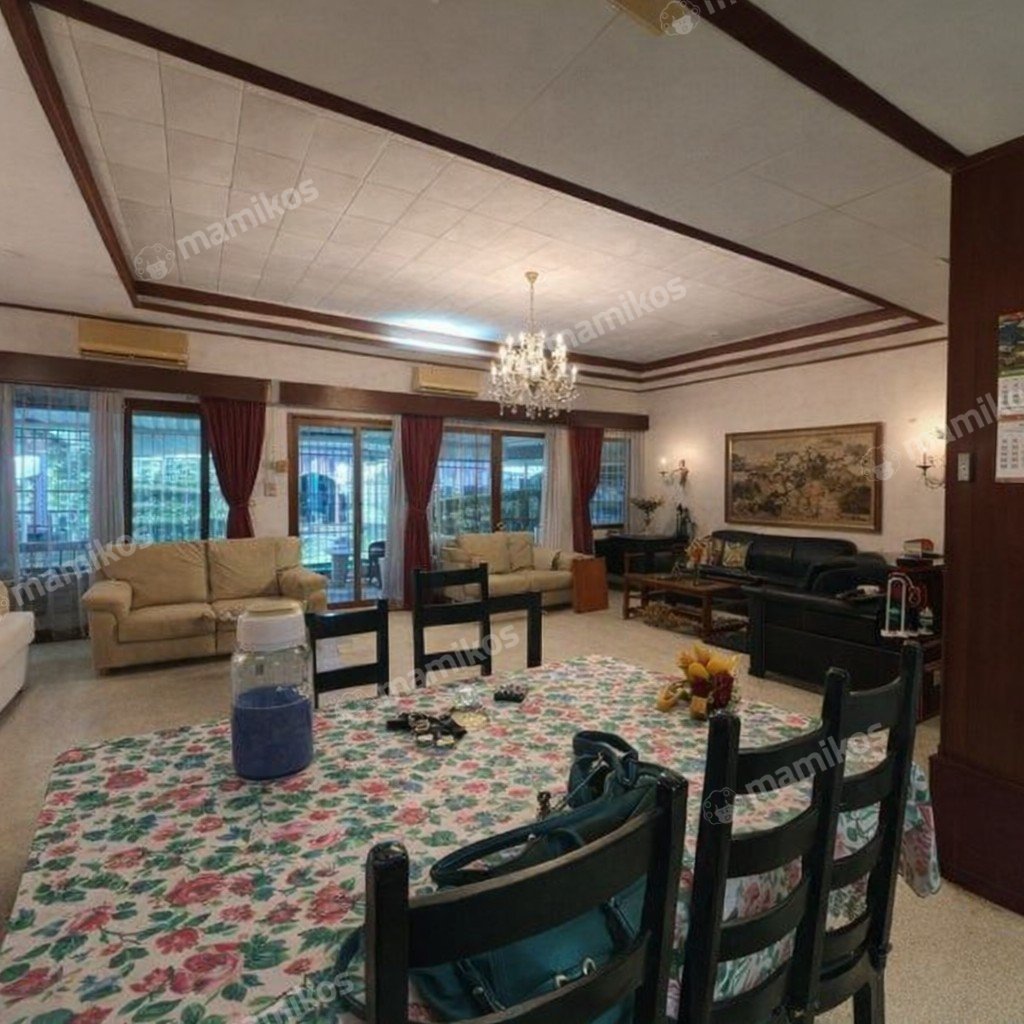 Rumah Sertifikat SHM 6 Kamar Tidur 4 Kamar Mandi Kebayoran Baru Jakarta Selatan - Photo 4