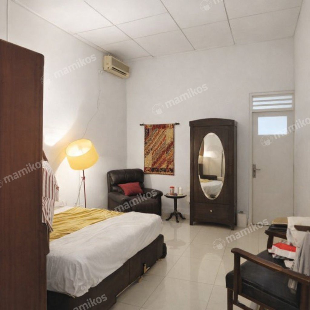 Rumah Sertifikat SHM 4 Kamar Tidur 4 Kamar Mandi Kebayoran Baru Jakarta Selatan - Photo 2