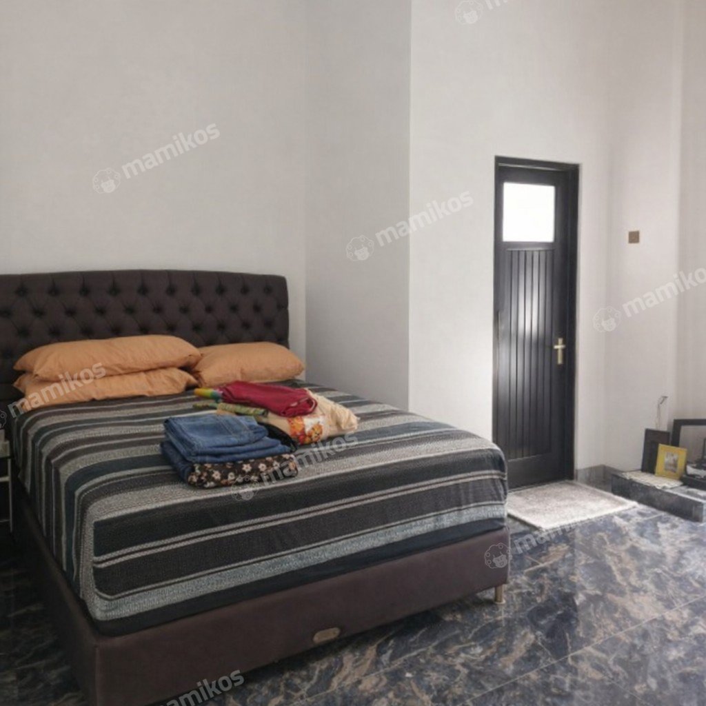 Rumah Sertifikat SHM 3 Kamar Tidur 3 Kamar Mandi Jatiwaringin Jakarta Timur - Photo 5