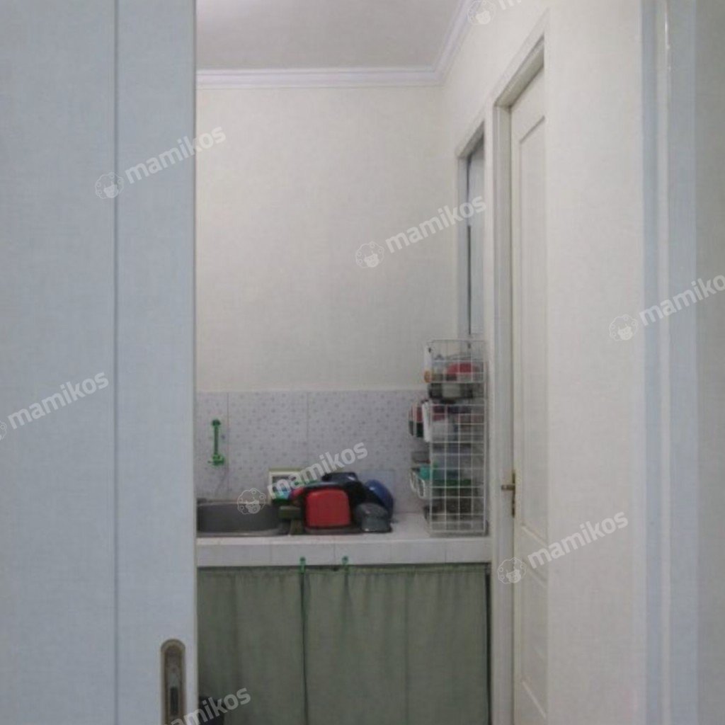 Rumah Sertifikat SHM 3 Kamar Tidur 2 Kamar Mandi Permata Buana Jakarta Barat - Photo 4