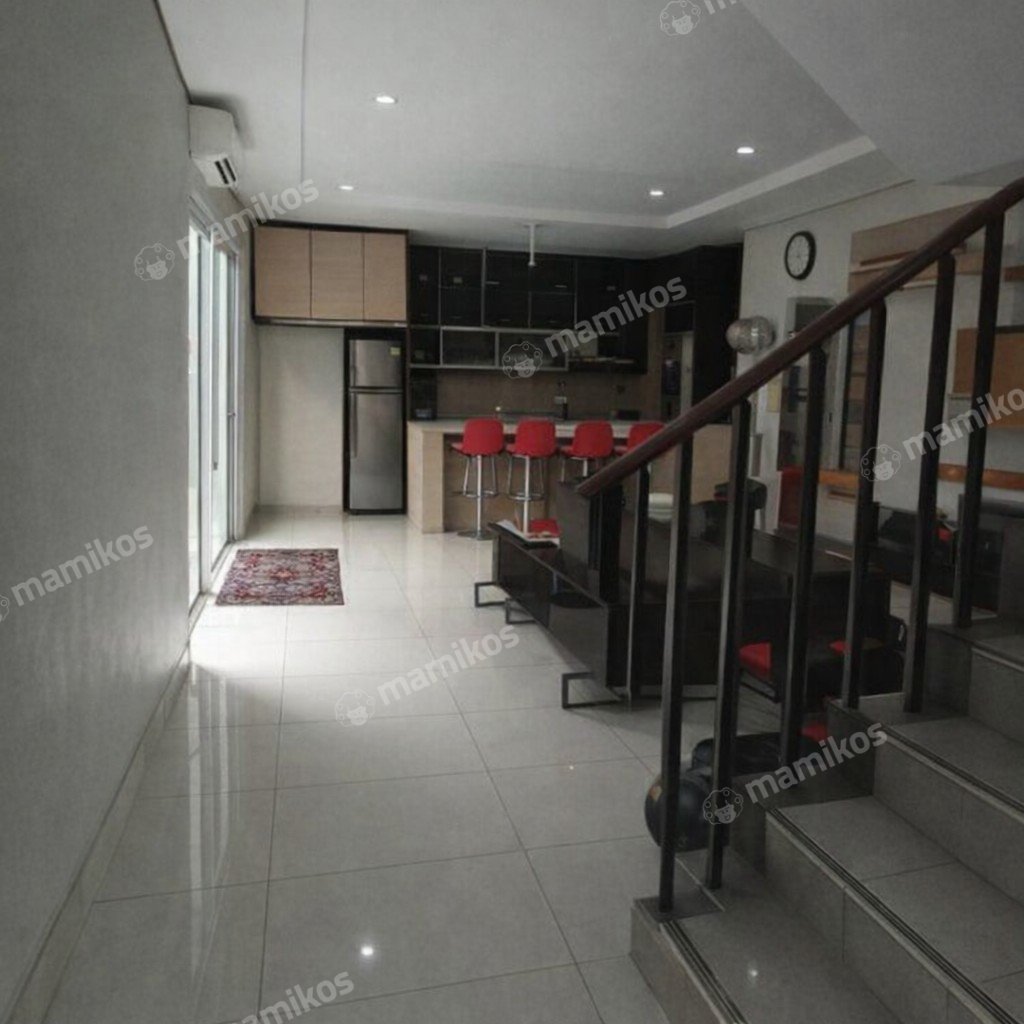 Rumah Sertifikat SHM 5 Kamar Tidur 4 Kamar Mandi Cibubur Jakarta Timur - Photo 2