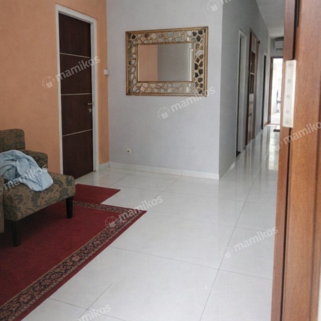 Rumah Sertifikat SHM 5 Kamar Tidur 4 Kamar Mandi Cibubur Jakarta Timur - Photo 3