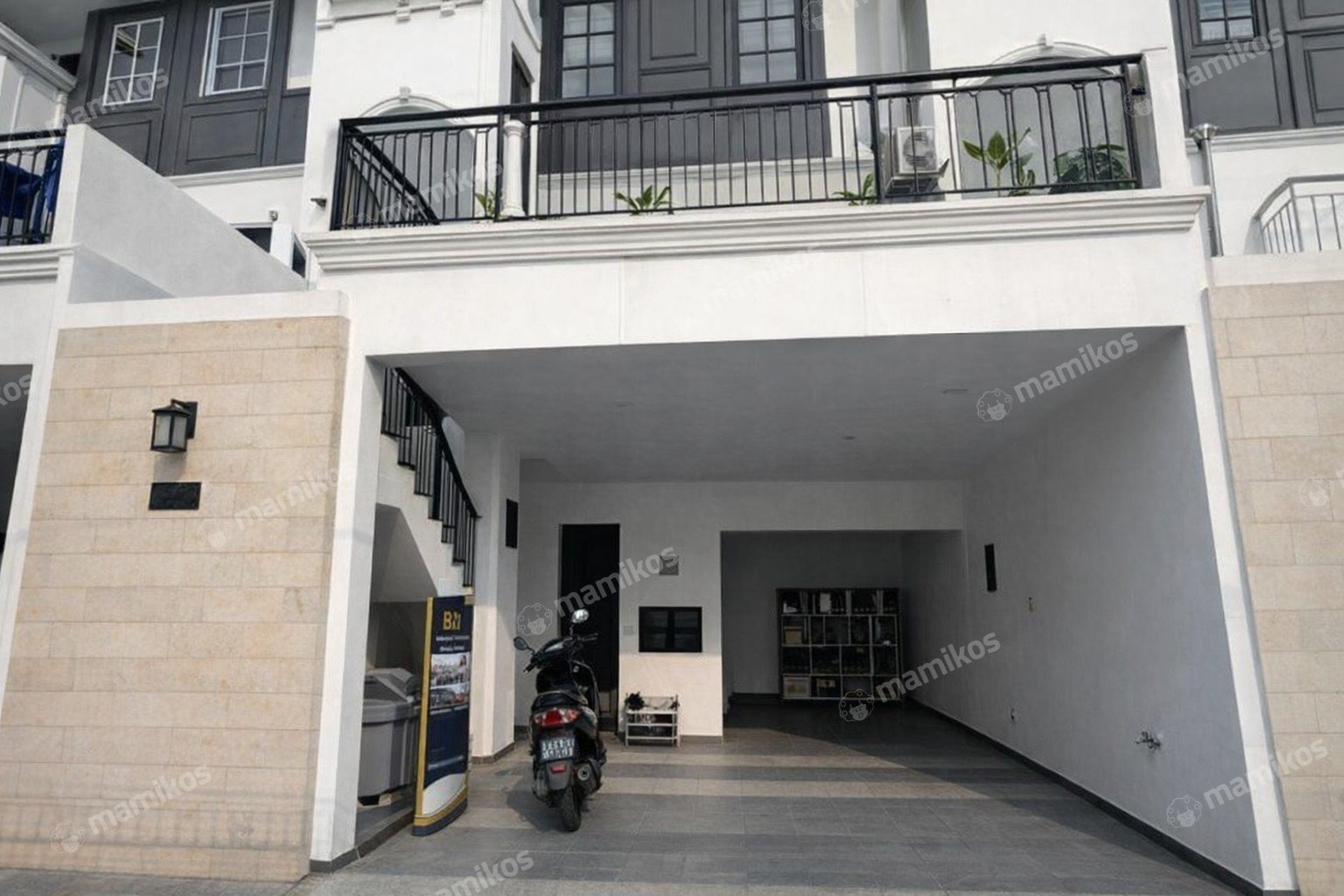 Rumah Sertifikat SHM 6 Kamar Tidur 4 Kamar Mandi Pejaten Jakarta Selatan