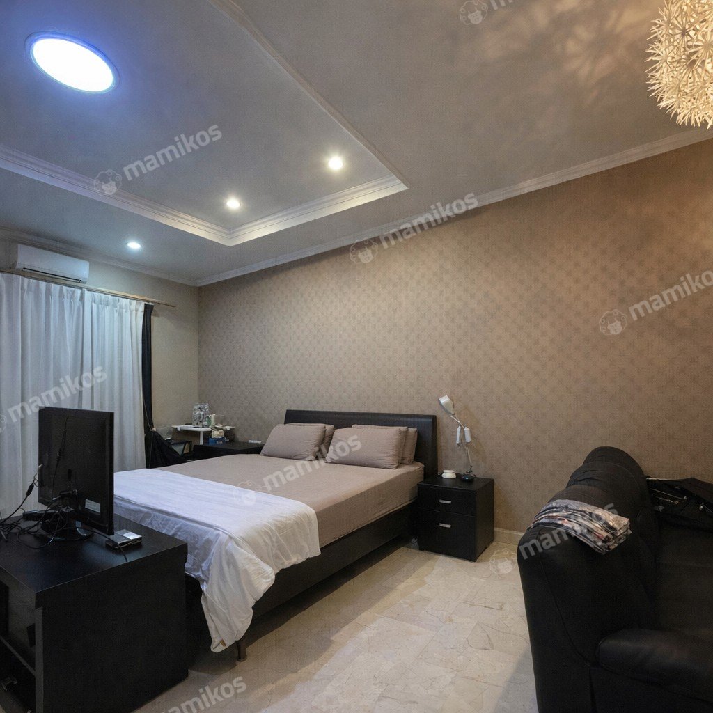 Rumah Sertifikat SHM 5 Kamar Tidur 4 Kamar Mandi Permata Buana Jakarta Barat - Photo 4